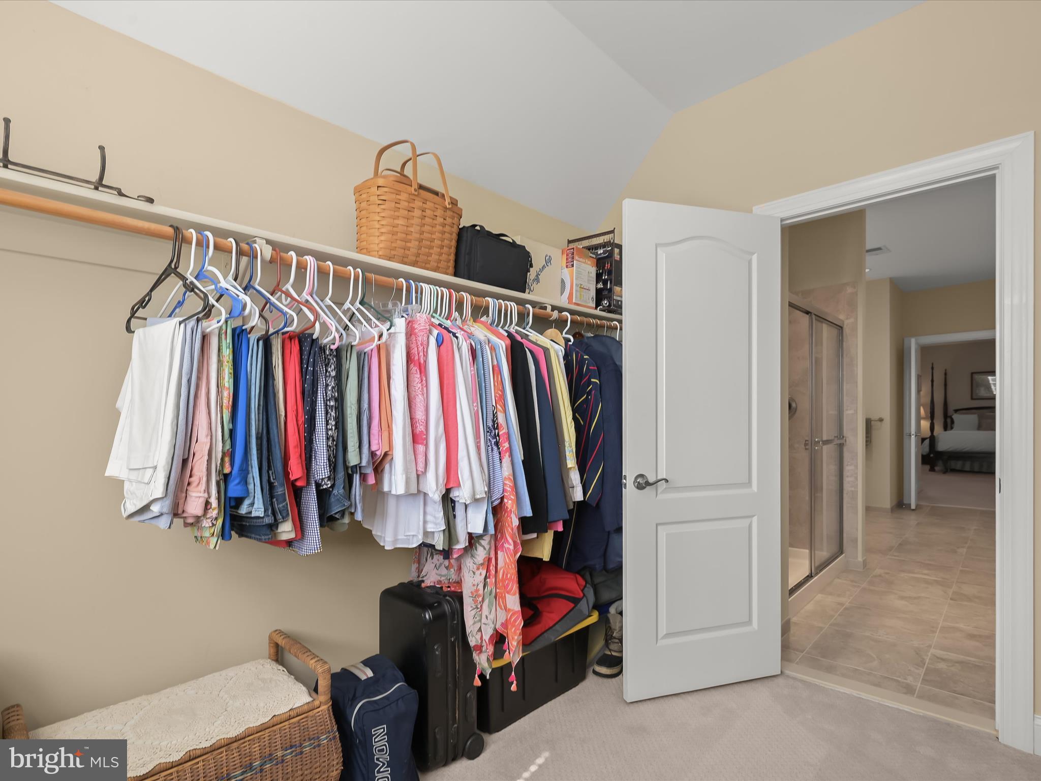 SHEPPARD MANOR - Residential