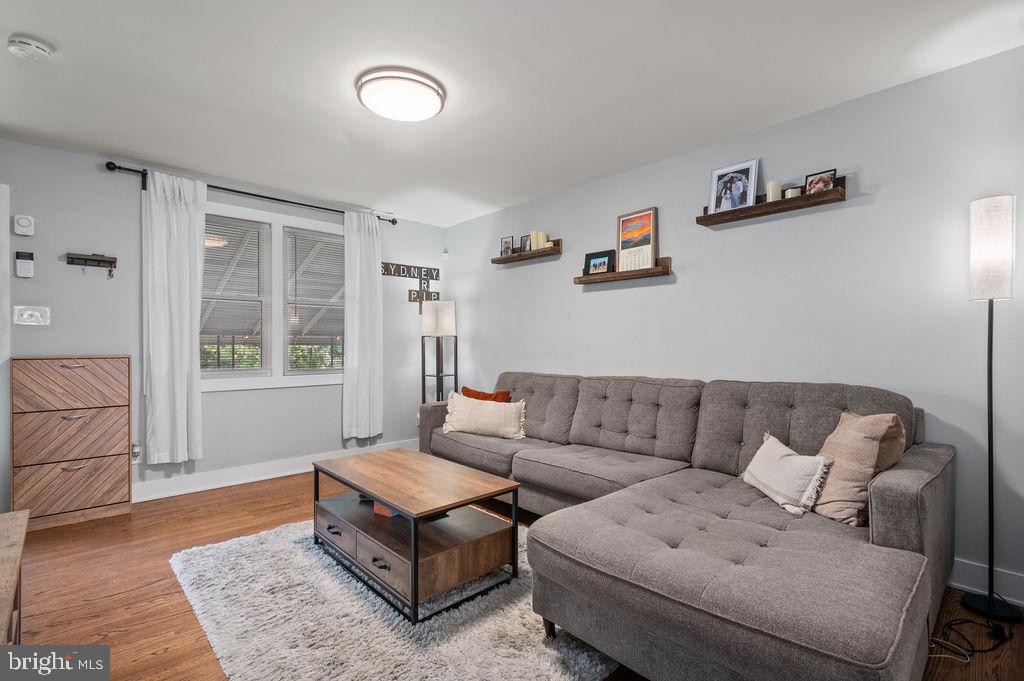 ROXBOROUGH - Residential