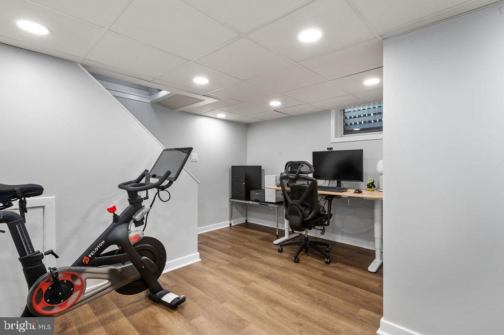 ROXBOROUGH - Residential