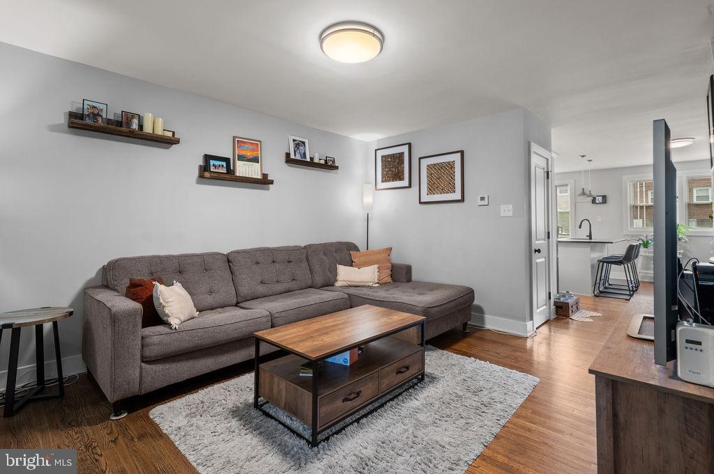 ROXBOROUGH - Residential