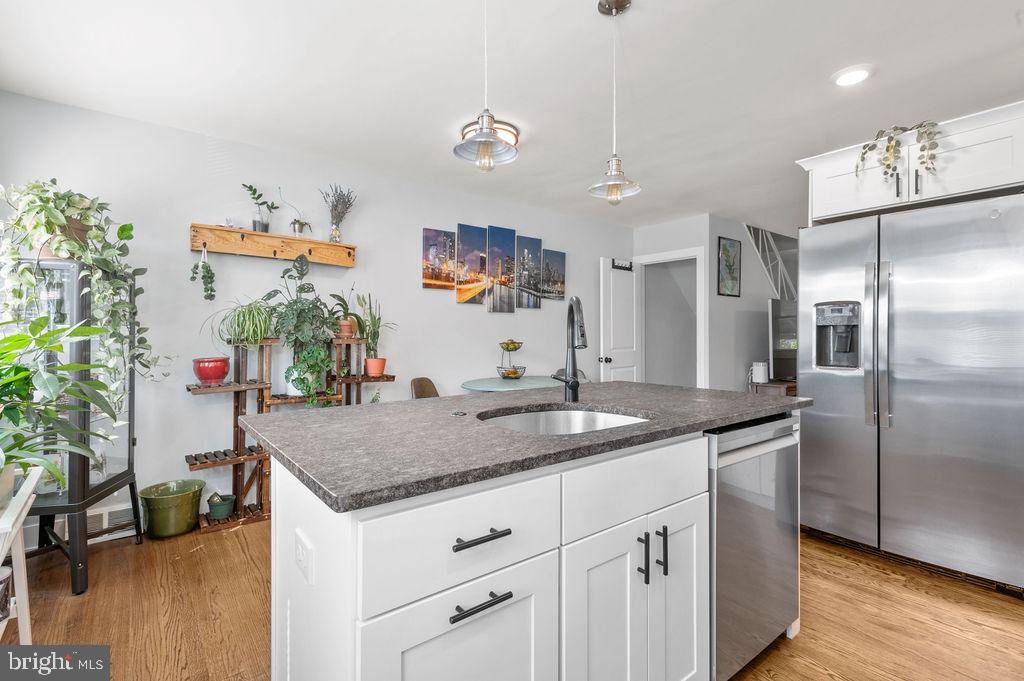 ROXBOROUGH - Residential