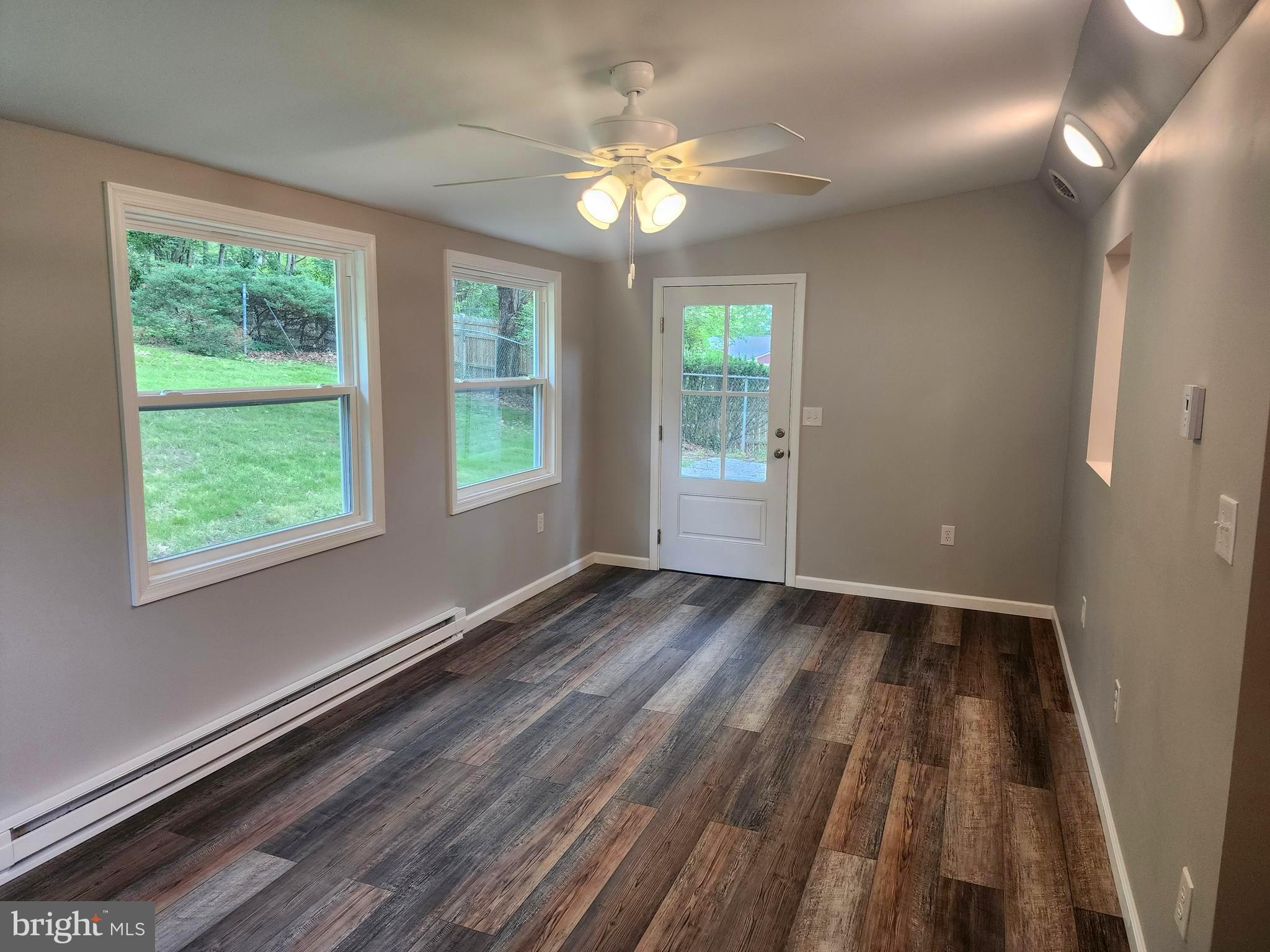 BEL AIR - Residential