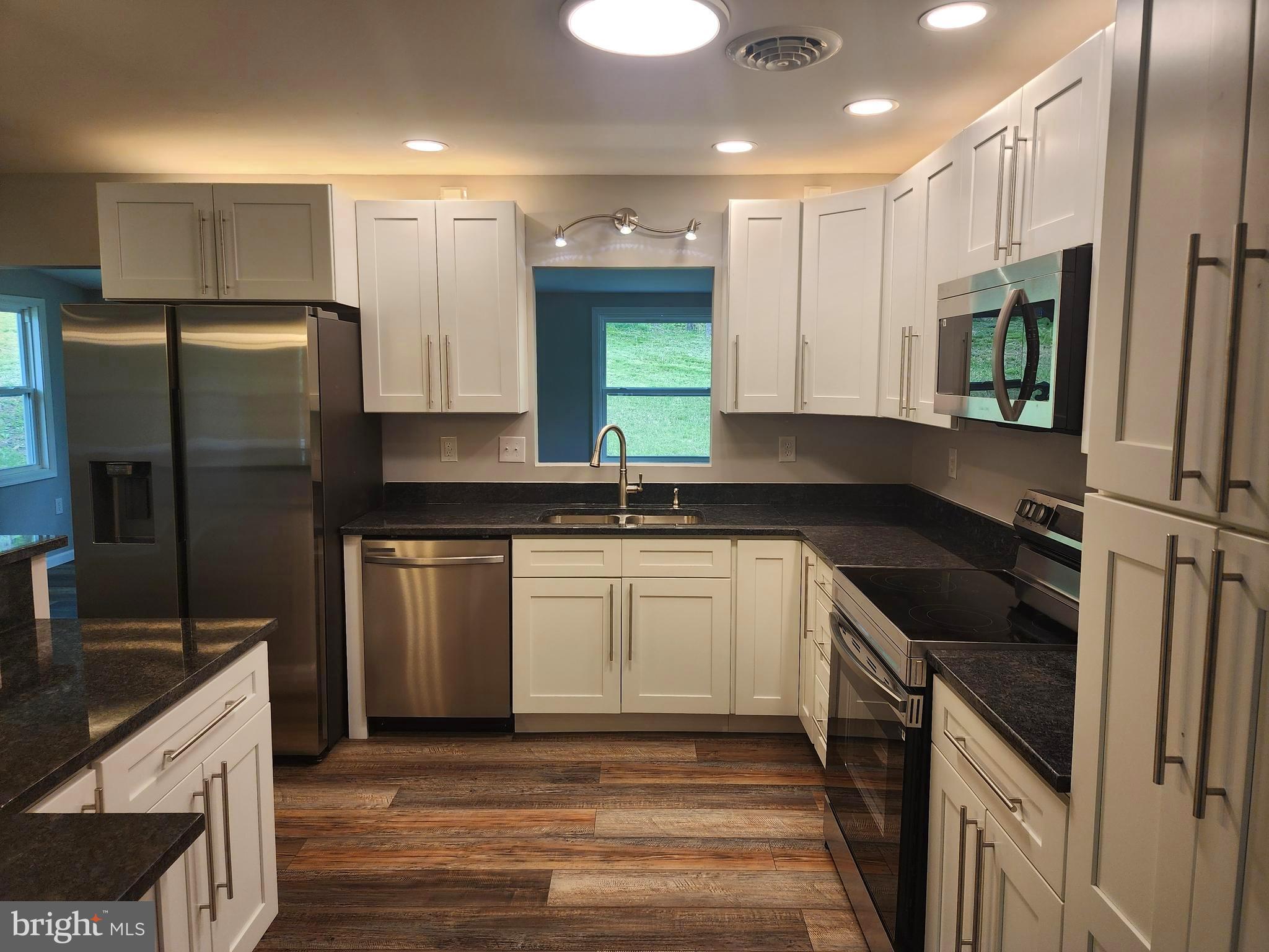 BEL AIR - Residential