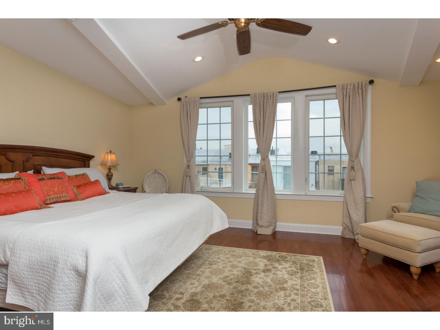 BELLA VISTA - Residential