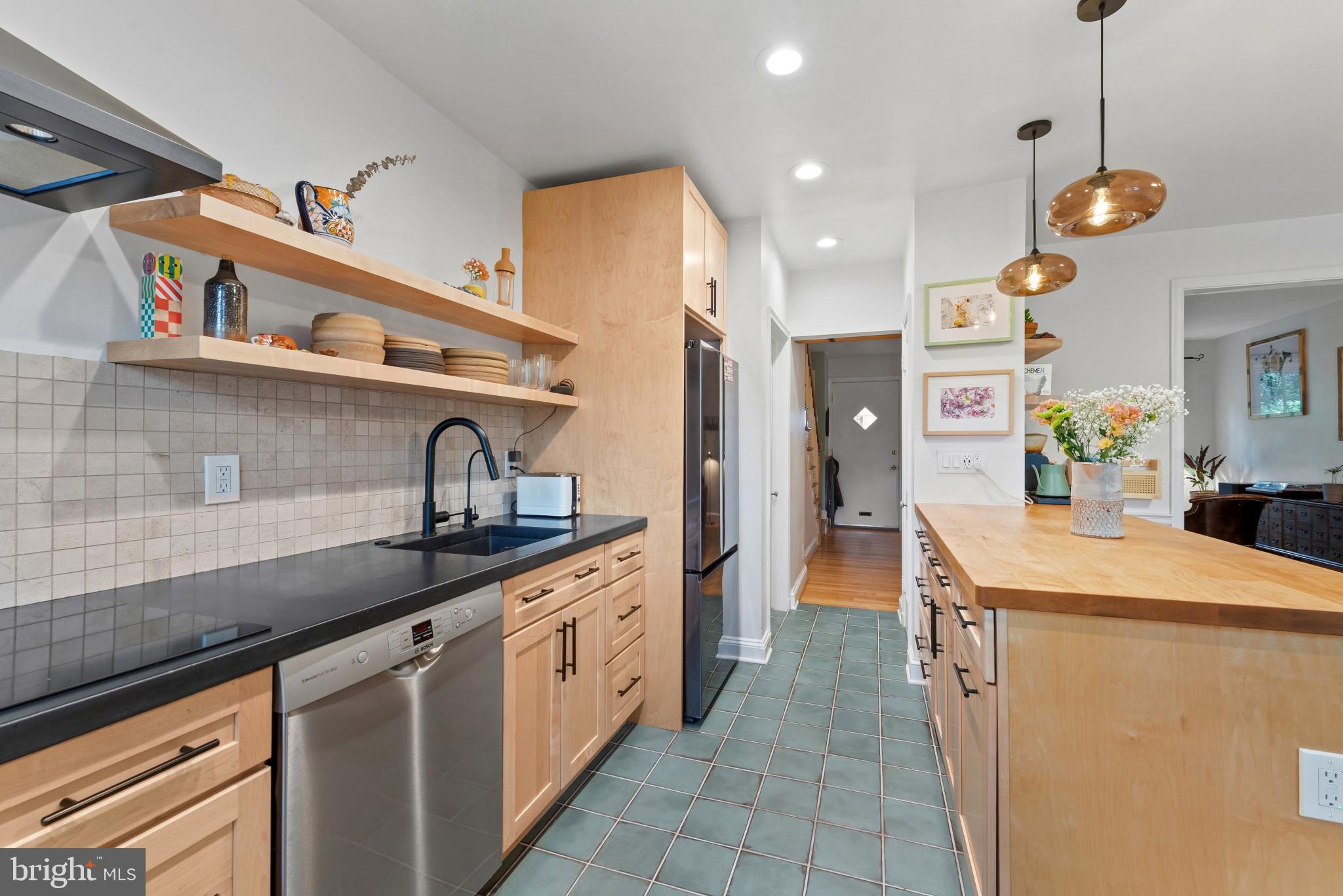ORIGINAL NORTHWOOD - Residential