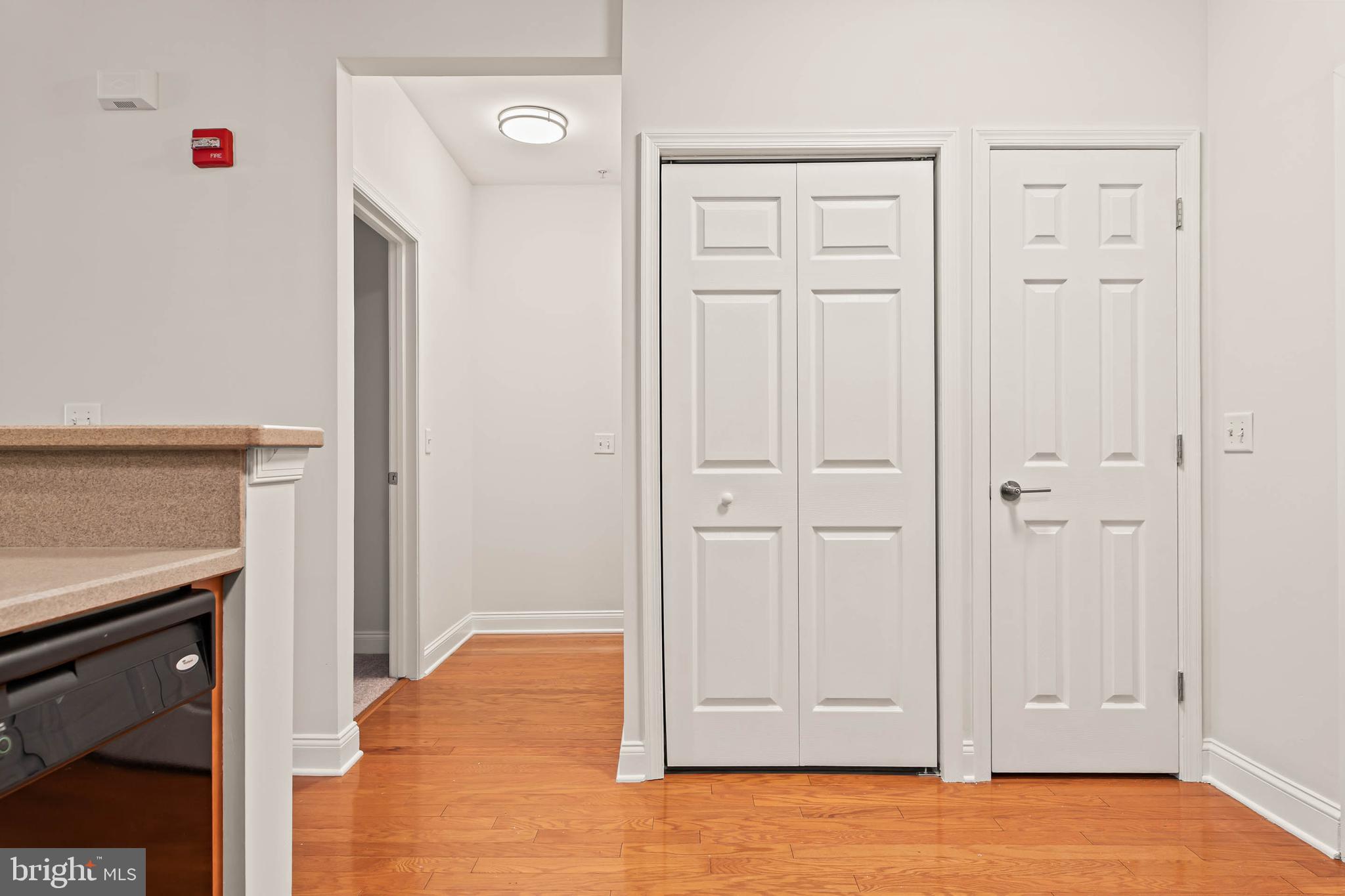 THE GRANDE AT RIVERVIEW - Residential Lease