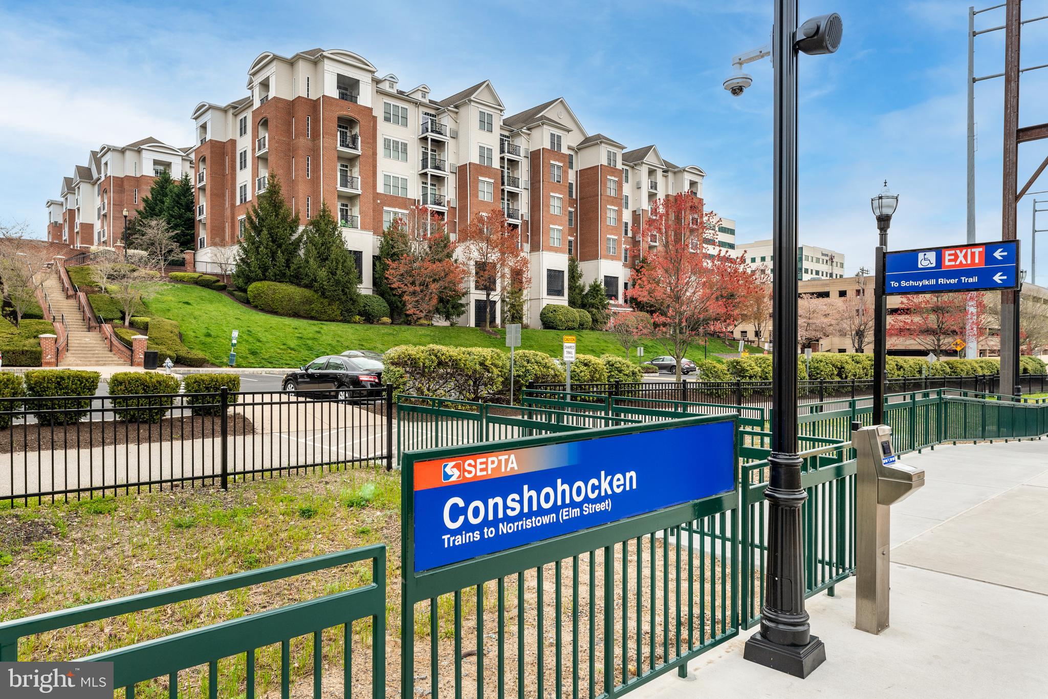 THE GRANDE AT RIVERVIEW - Residential Lease