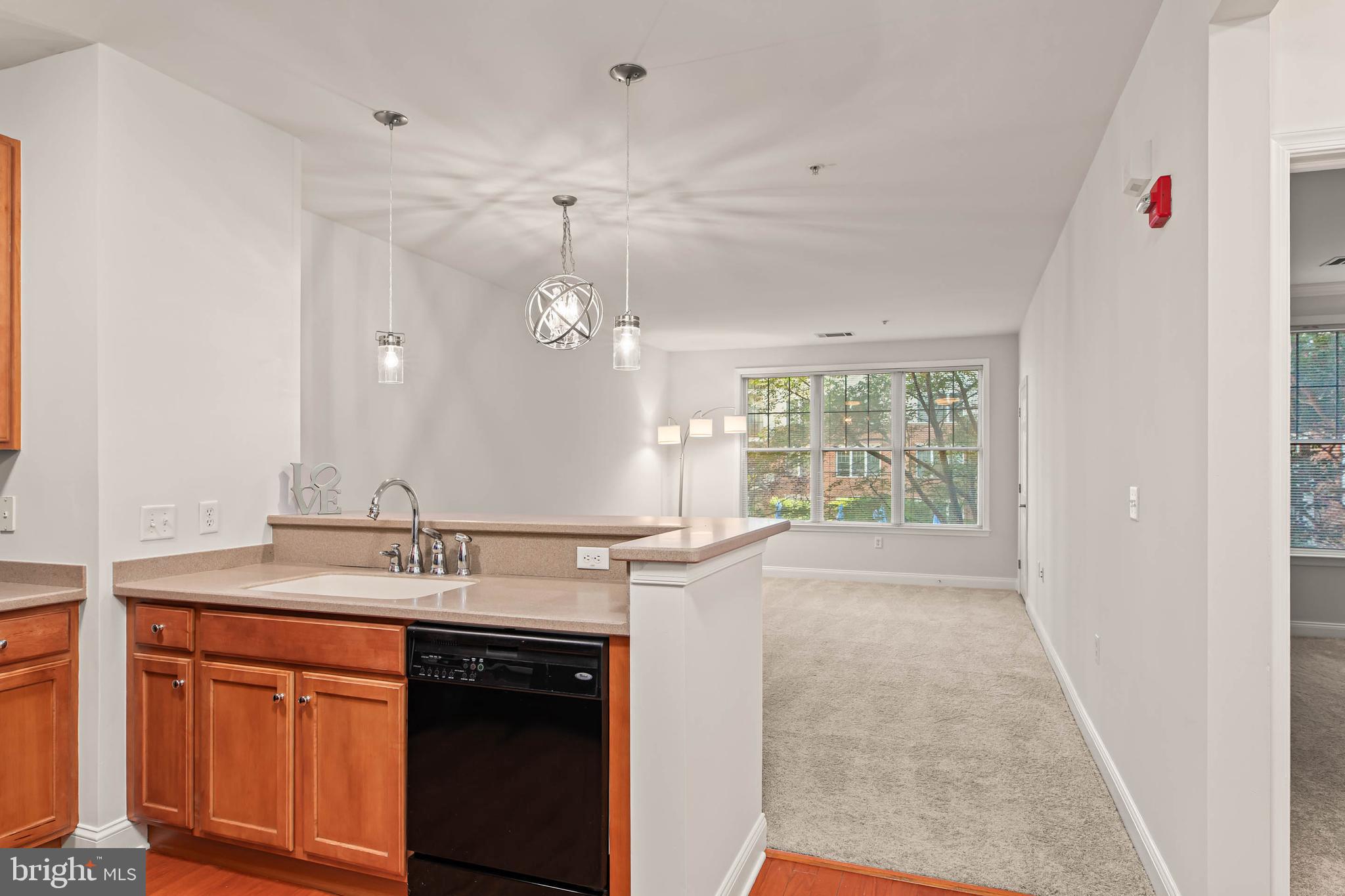 THE GRANDE AT RIVERVIEW - Residential Lease