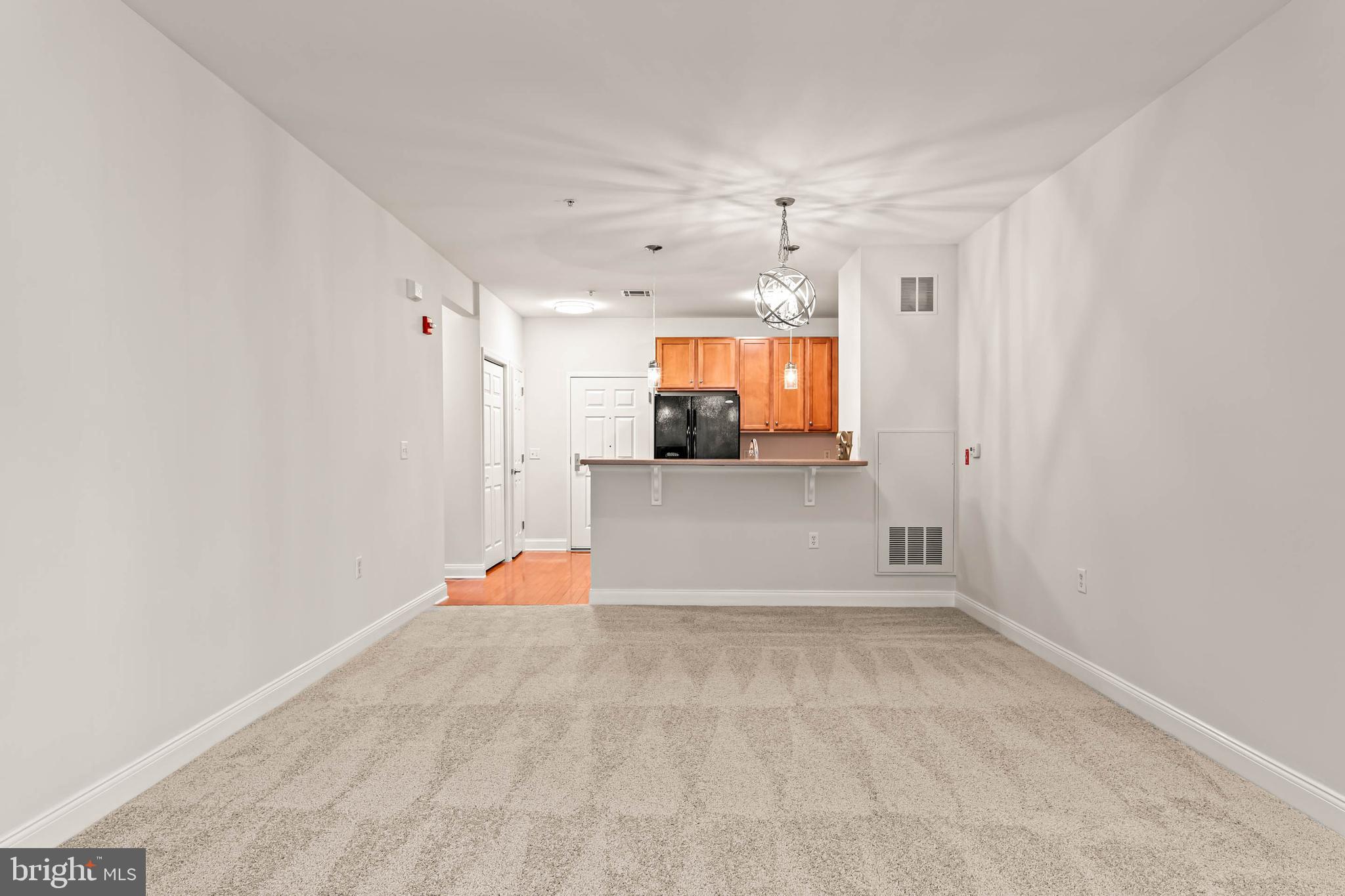 THE GRANDE AT RIVERVIEW - Residential Lease