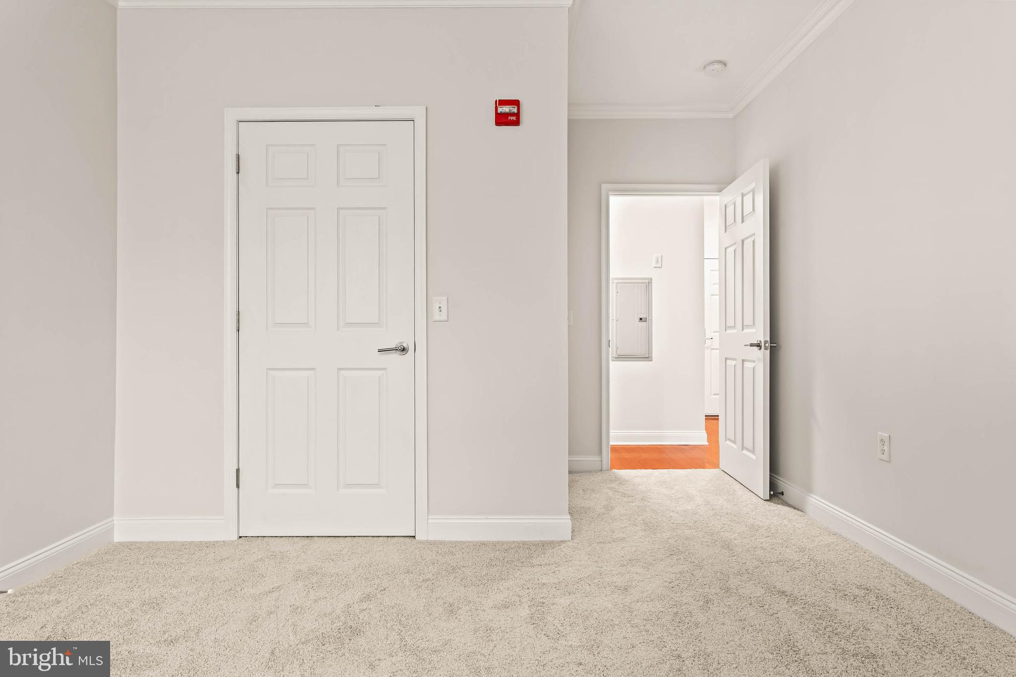 THE GRANDE AT RIVERVIEW - Residential Lease