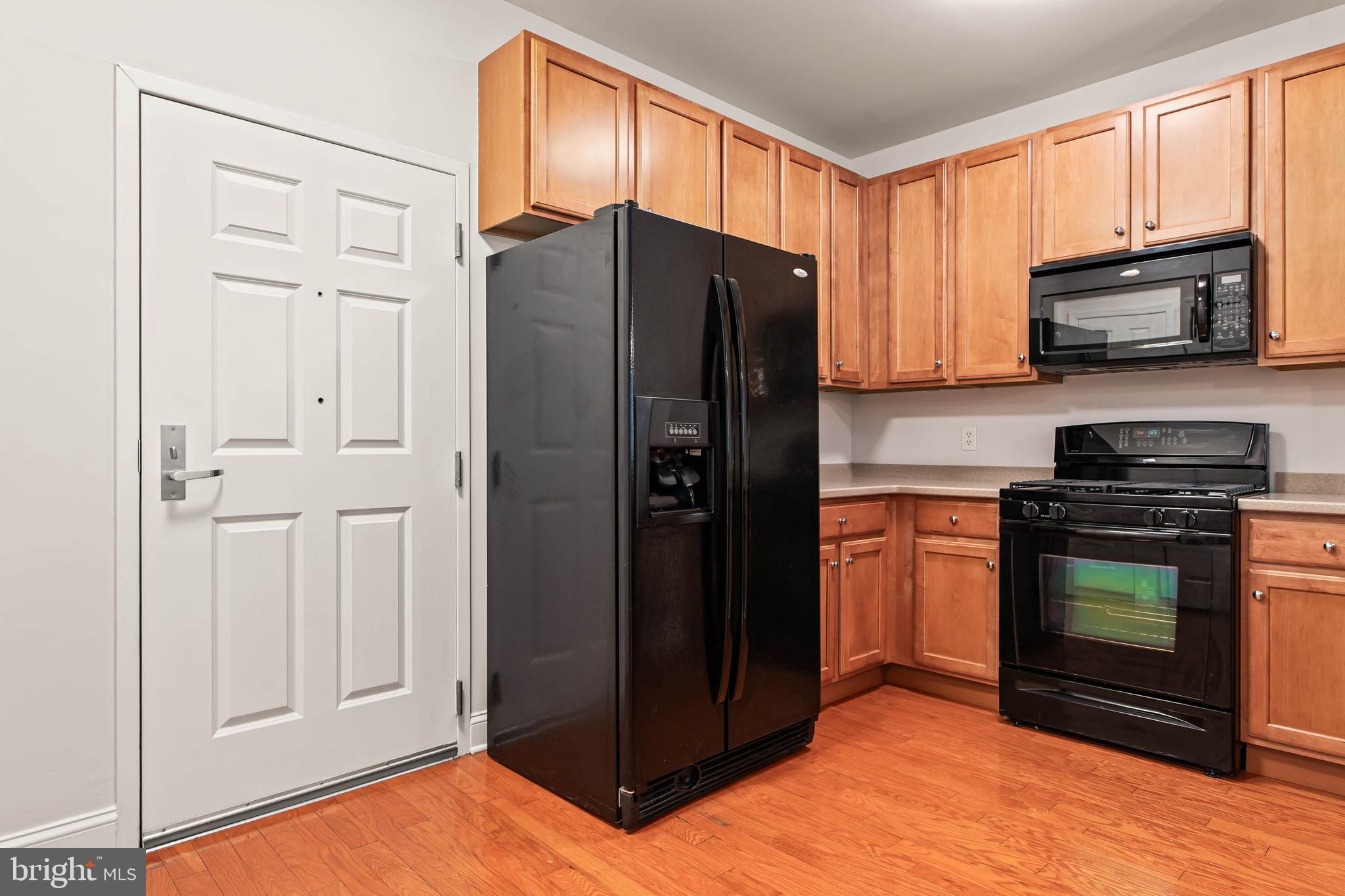 THE GRANDE AT RIVERVIEW - Residential Lease