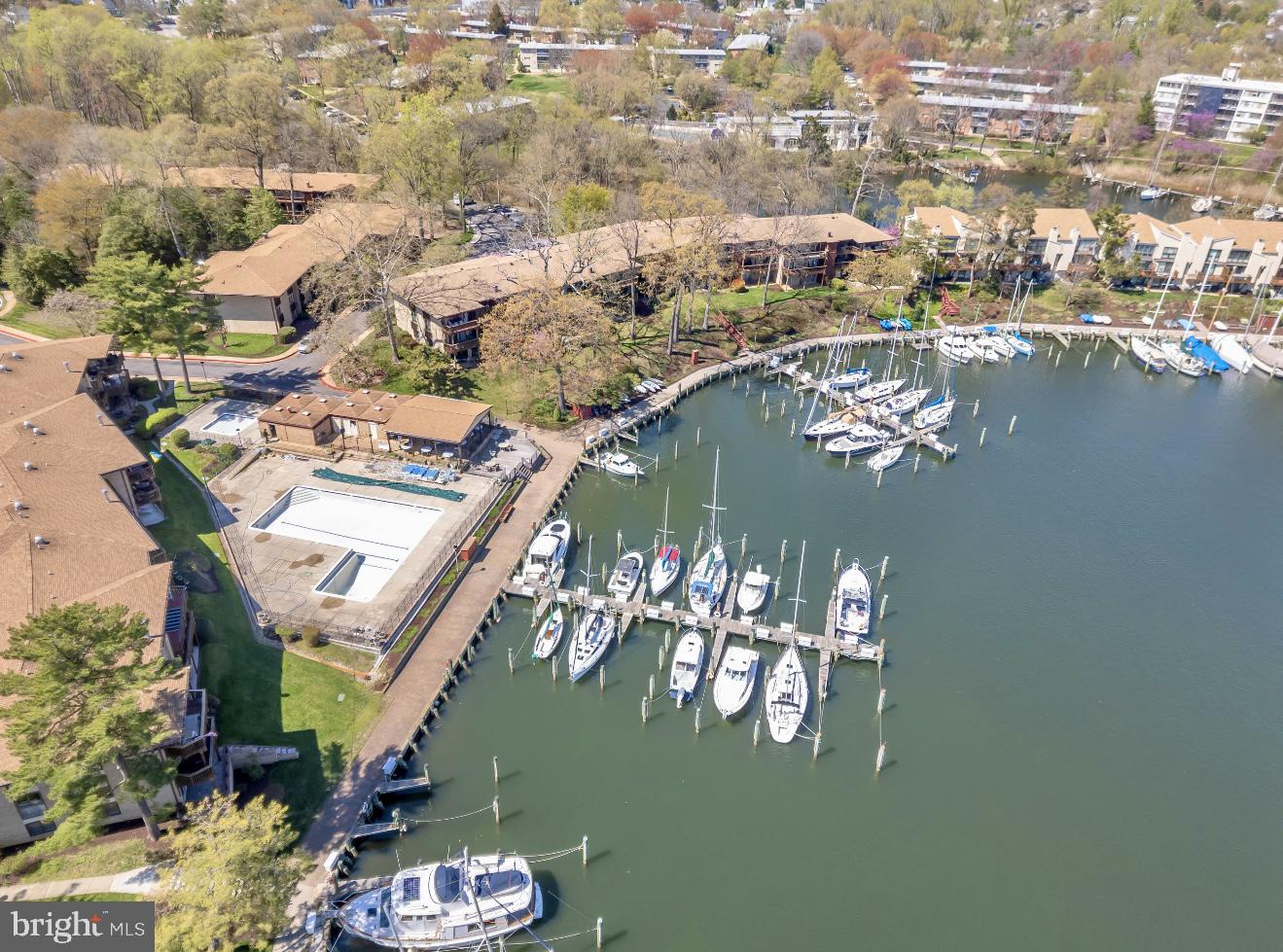 SEVERN HOUSE - Residential