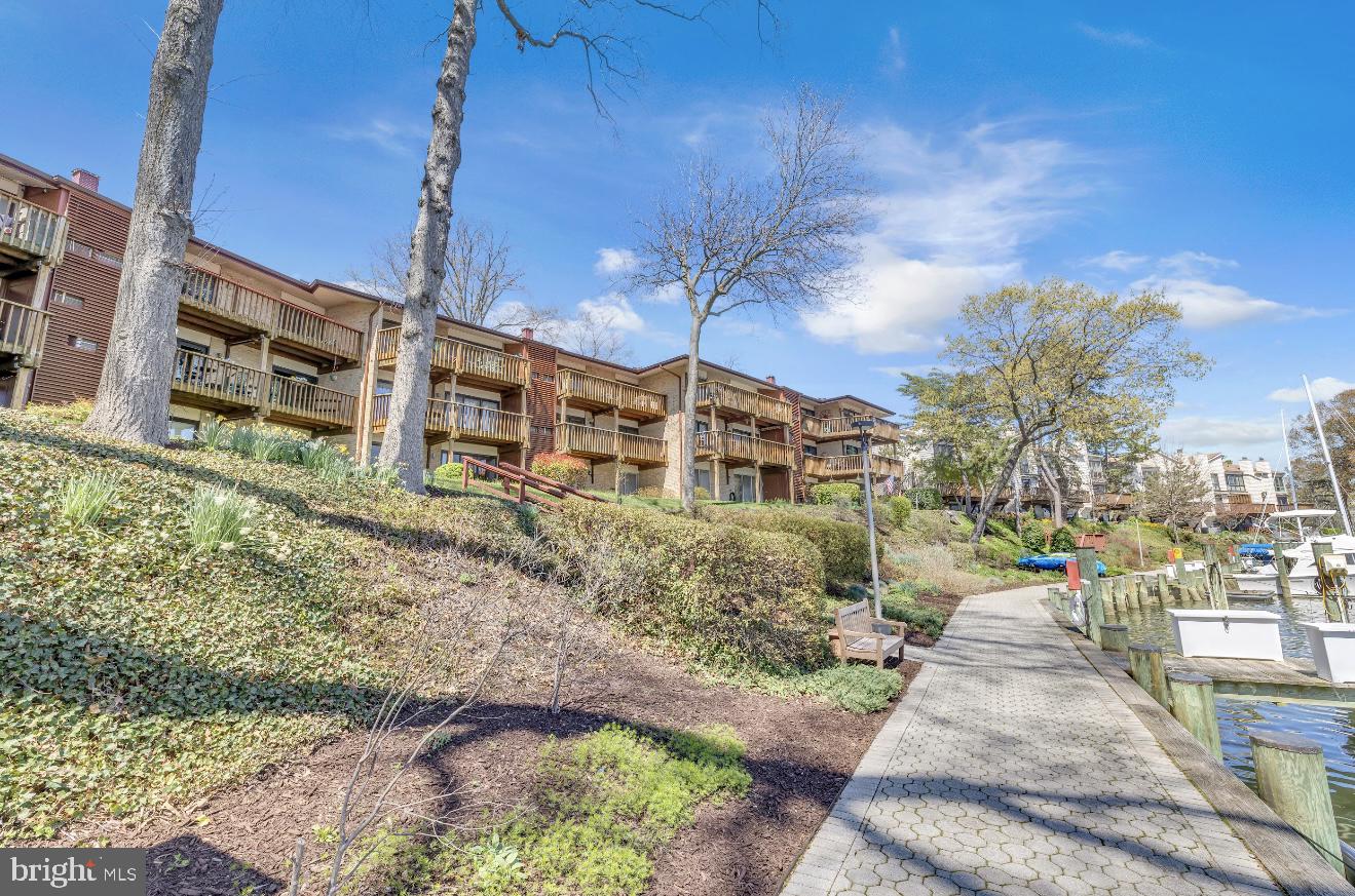 SEVERN HOUSE - Residential