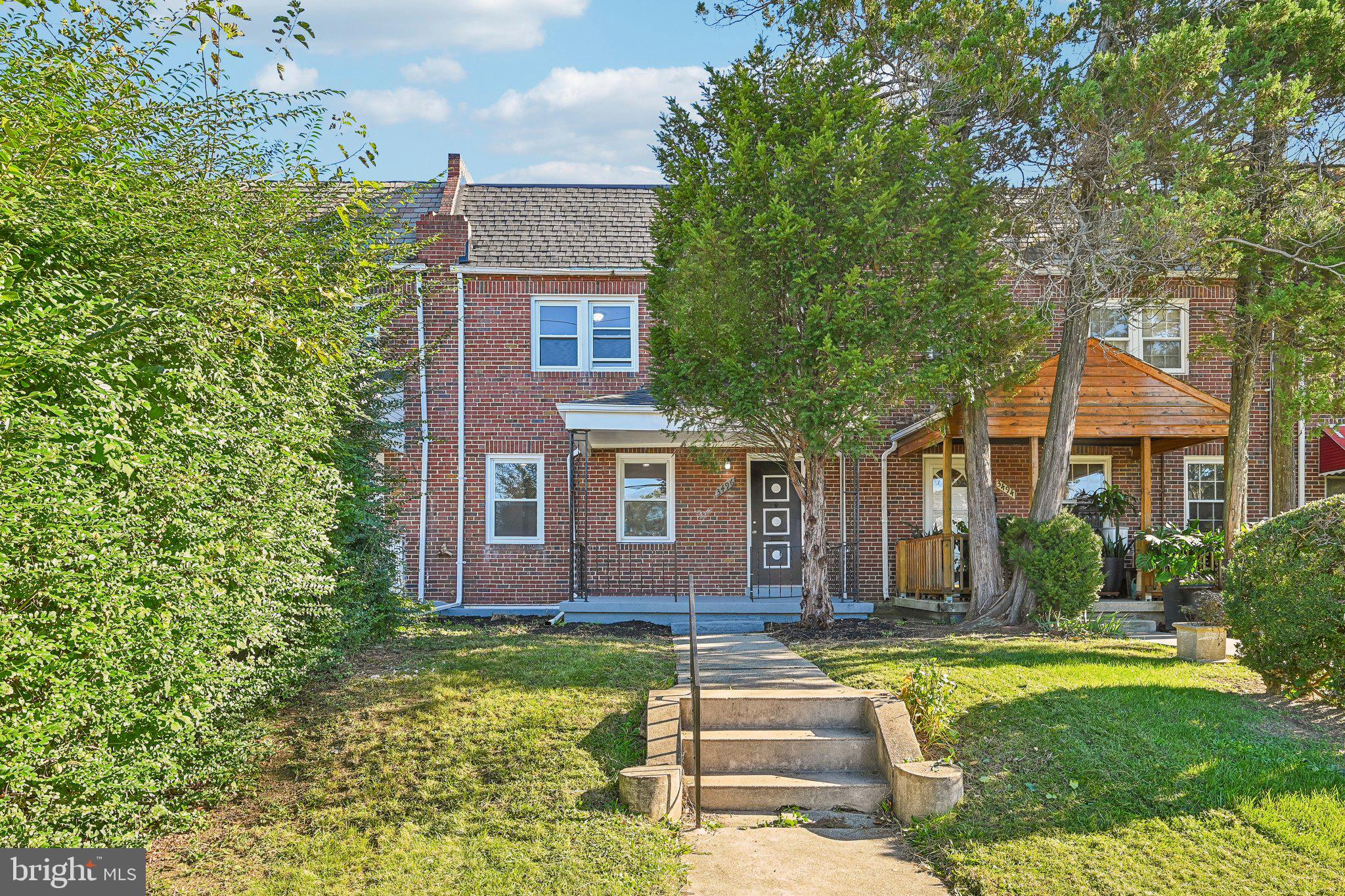 3496 DOLFIELD AVENUE