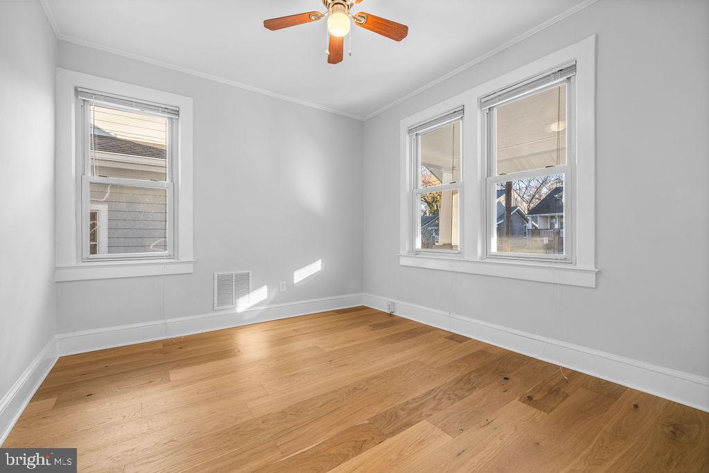 HYATTSVILLE HILLS - Residential