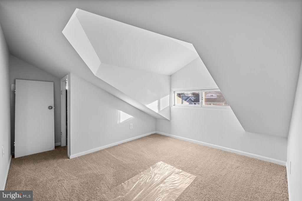 HYATTSVILLE HILLS - Residential