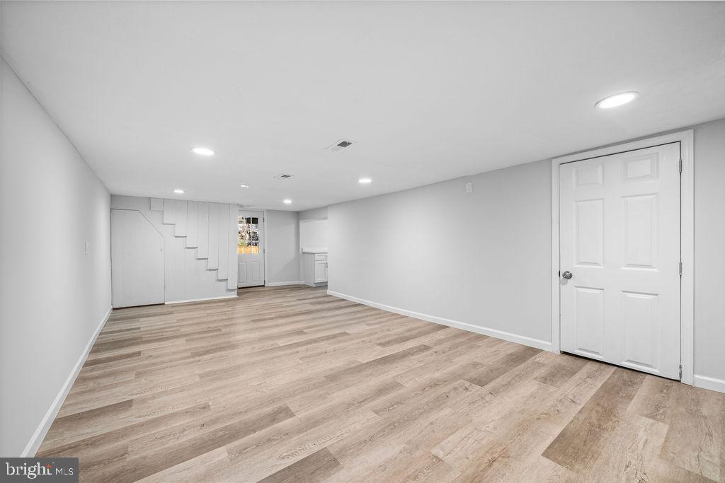 HYATTSVILLE HILLS - Residential