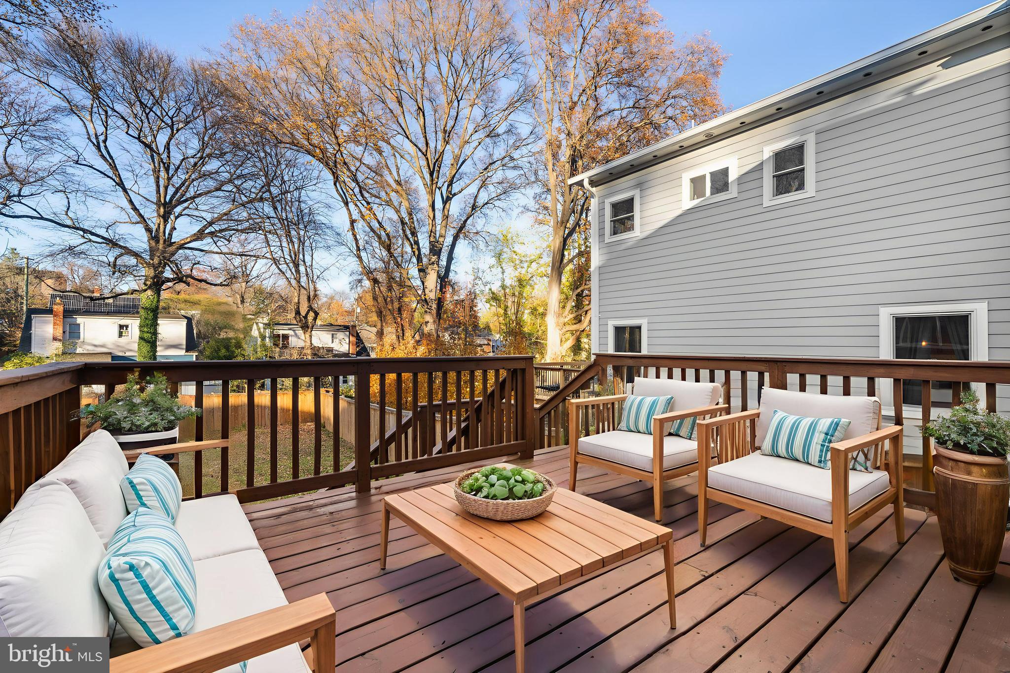 HYATTSVILLE HILLS - Residential