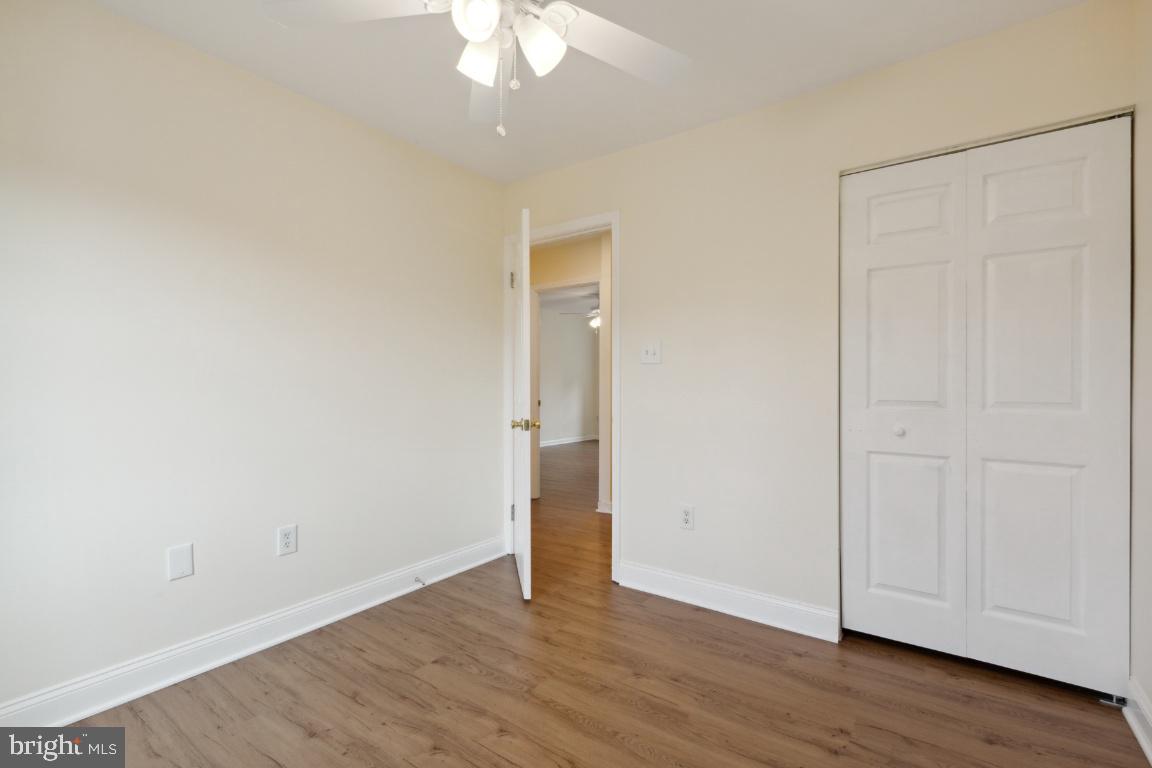 FARMINGDALE ESTATES - Residential Lease