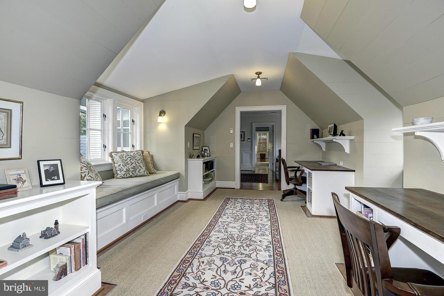 SOMERSET HEIGHTS - Residential