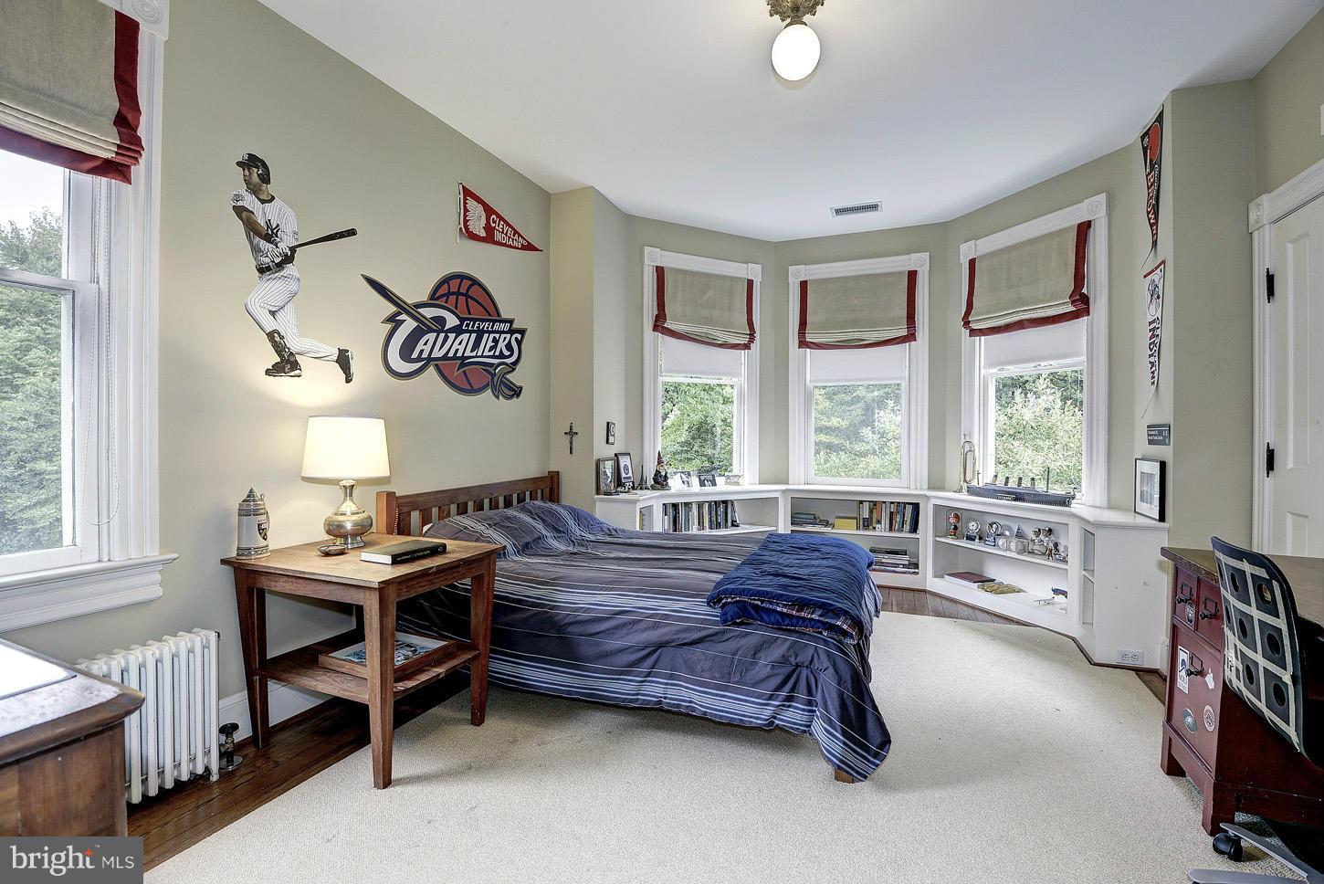 SOMERSET HEIGHTS - Residential