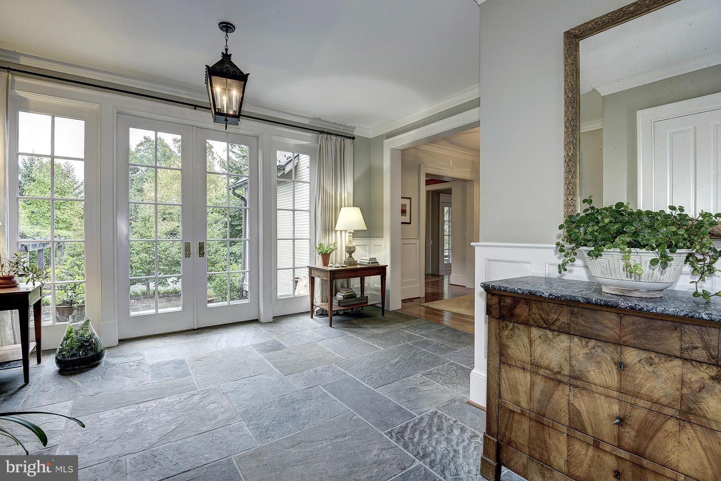 SOMERSET HEIGHTS - Residential