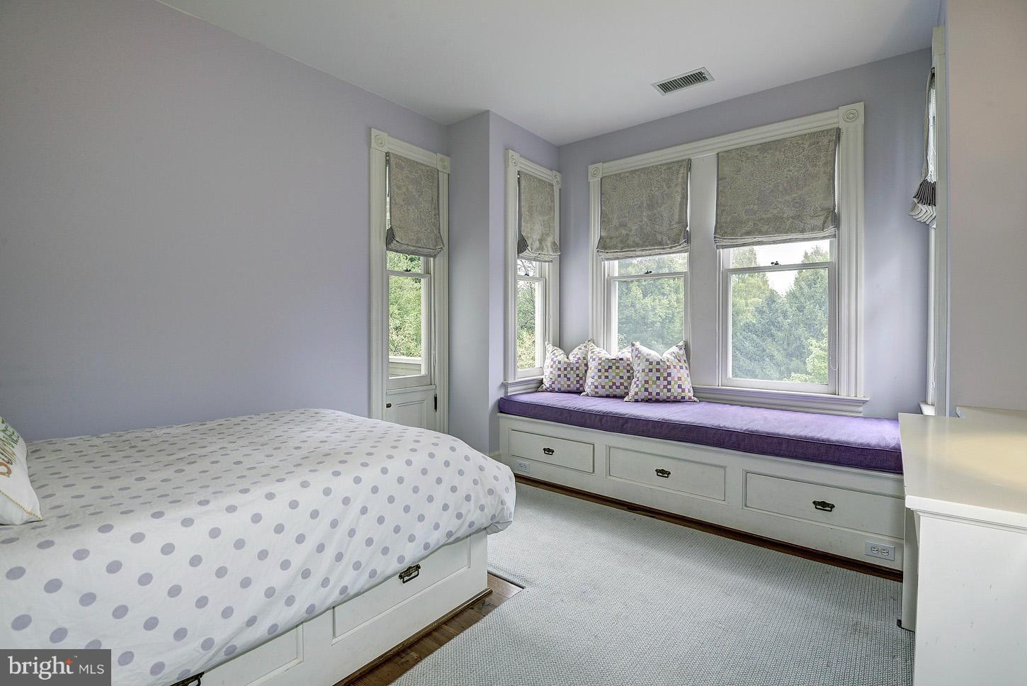 SOMERSET HEIGHTS - Residential