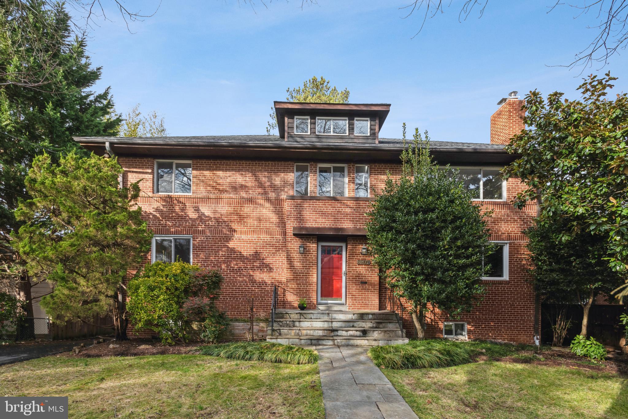 OAKWOOD KNOLLS - Residential Lease