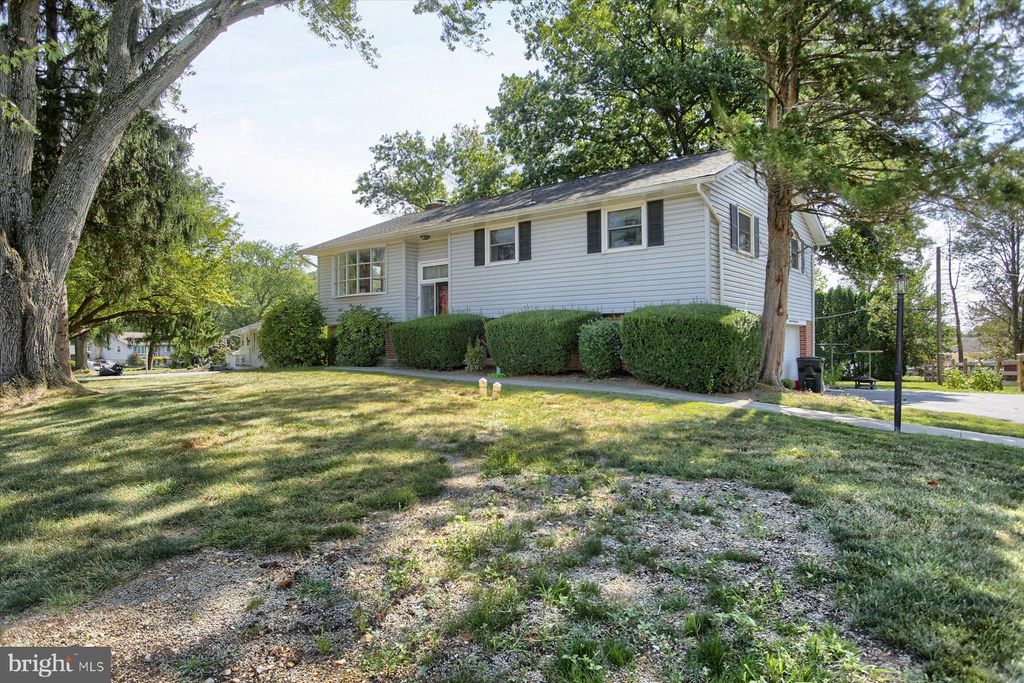 Photo of 2339 BEACON HILL RD, LANCASTER, PA 17601 (MLS # PALA2039572)