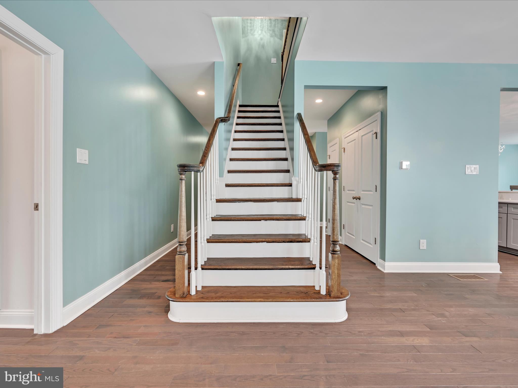 BROOKFIELD - Residential