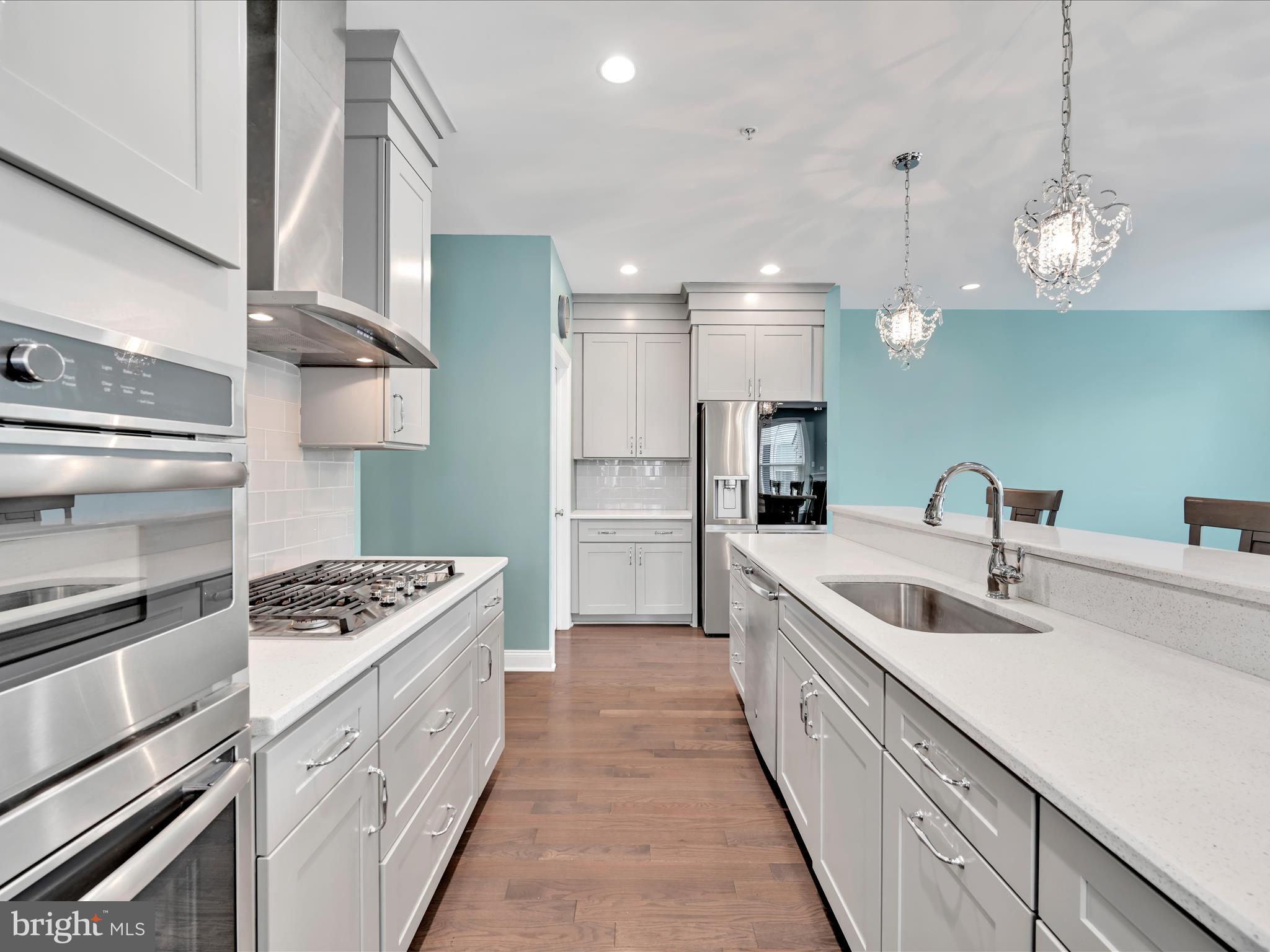 BROOKFIELD - Residential