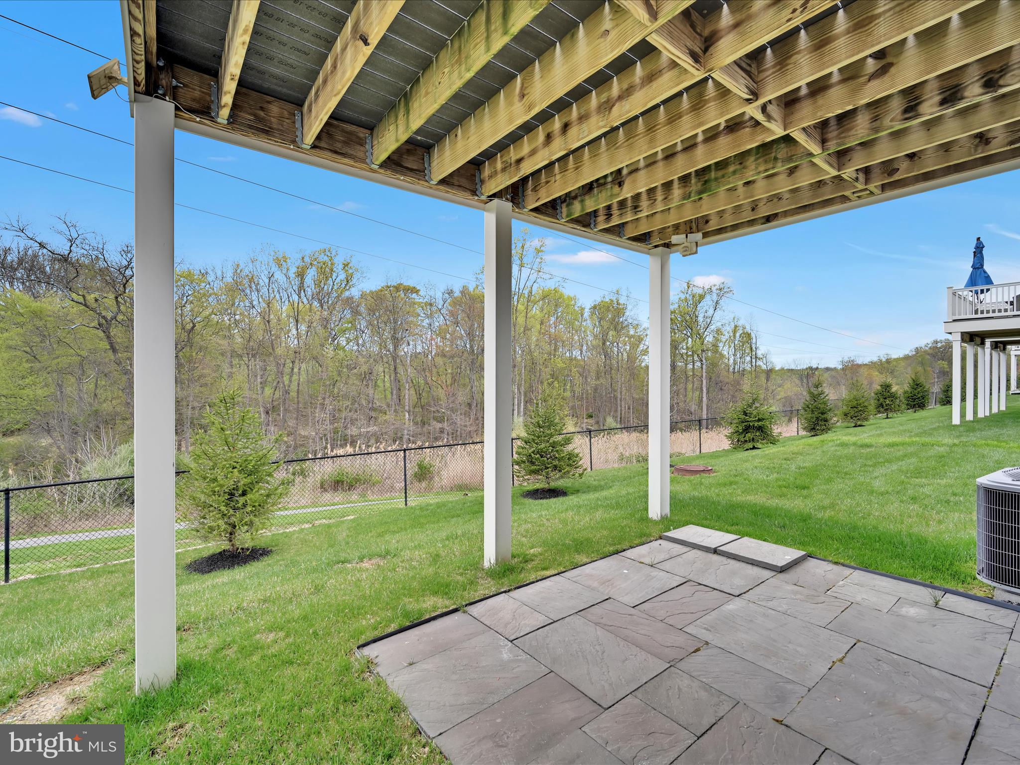 BROOKFIELD - Residential