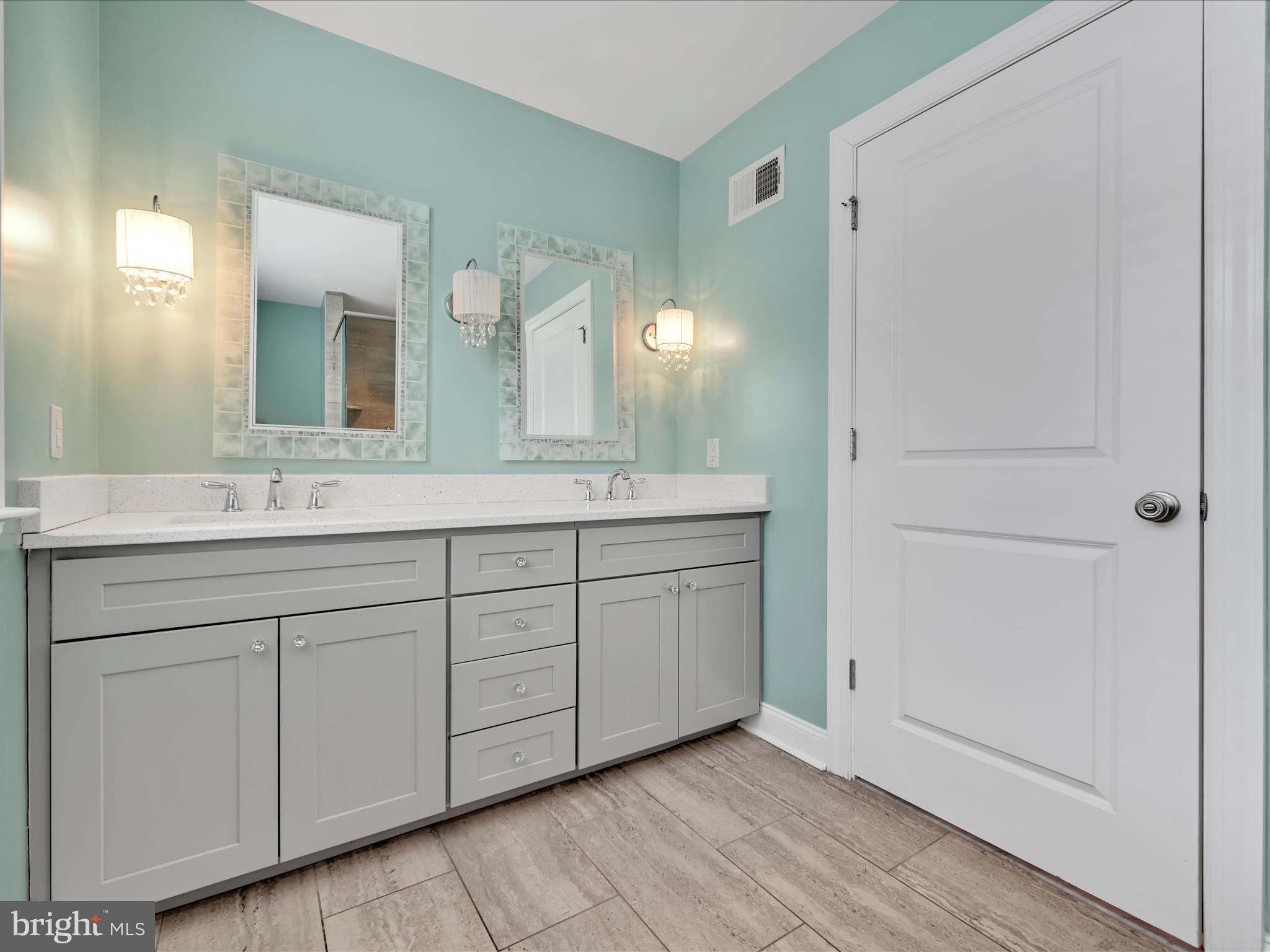 BROOKFIELD - Residential