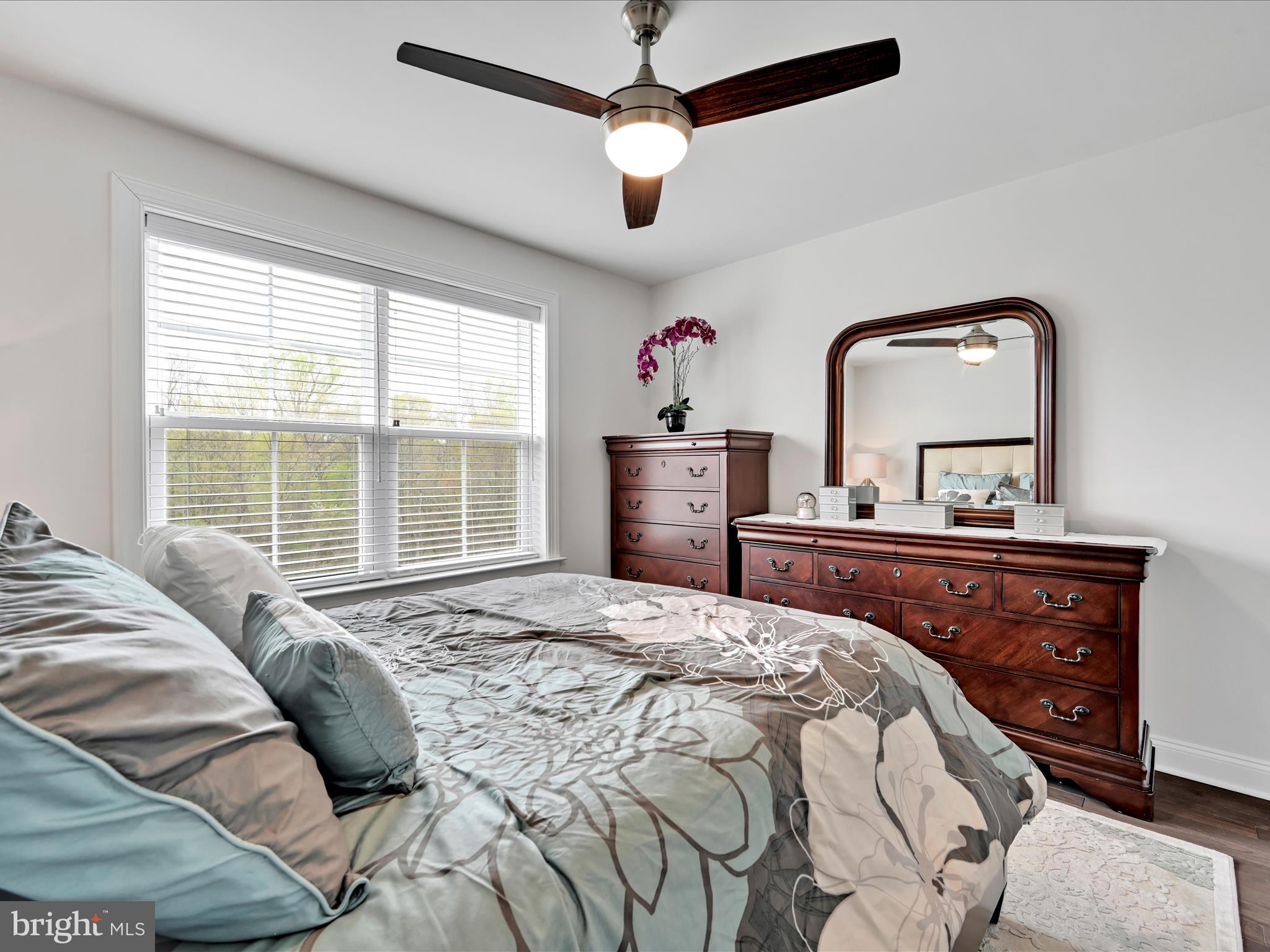 BROOKFIELD - Residential