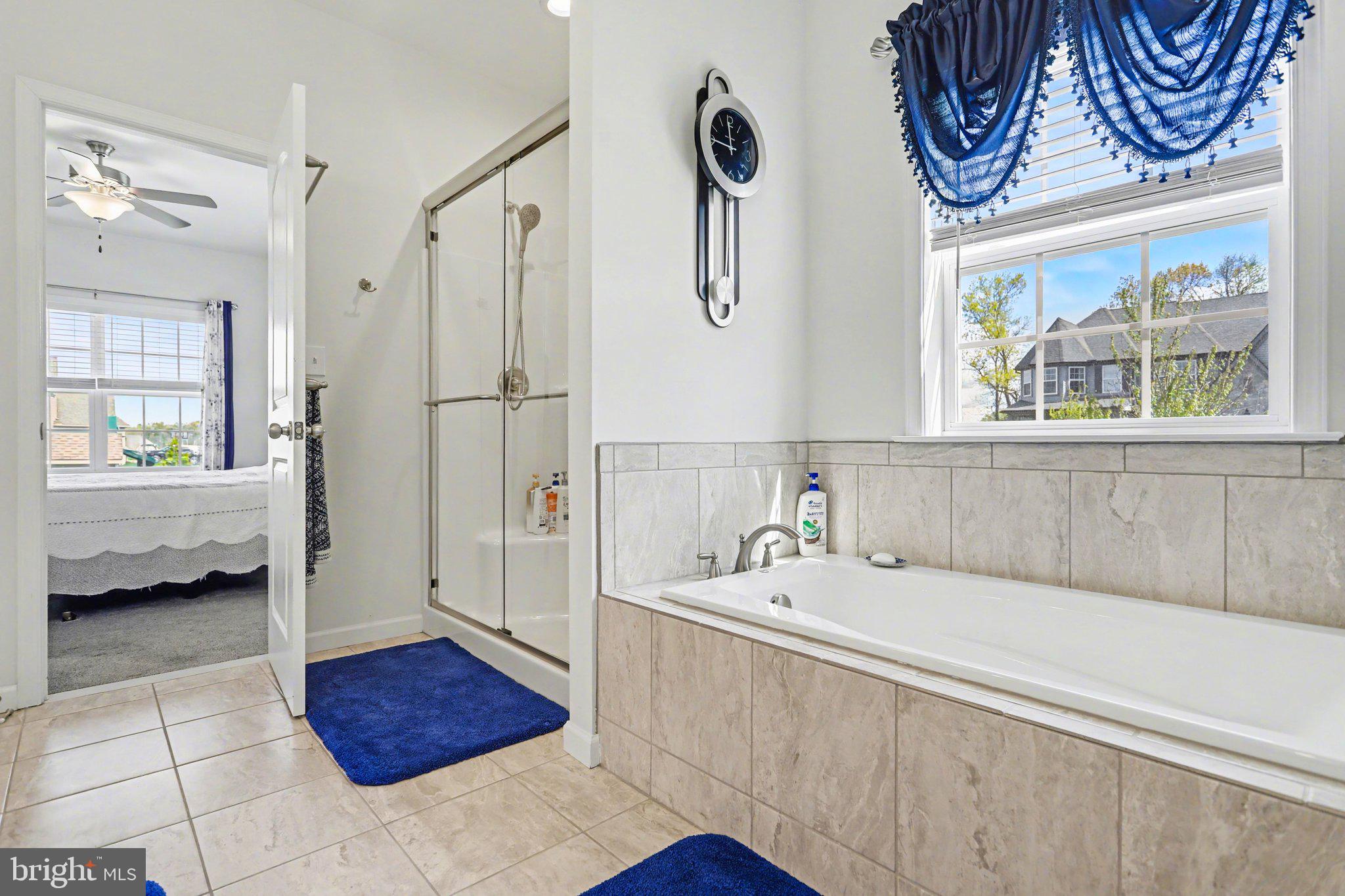 HAMILTON'S OVERLOOK - Residential