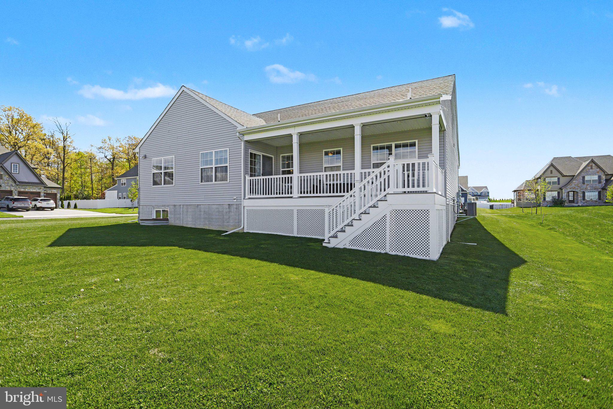 HAMILTON'S OVERLOOK - Residential