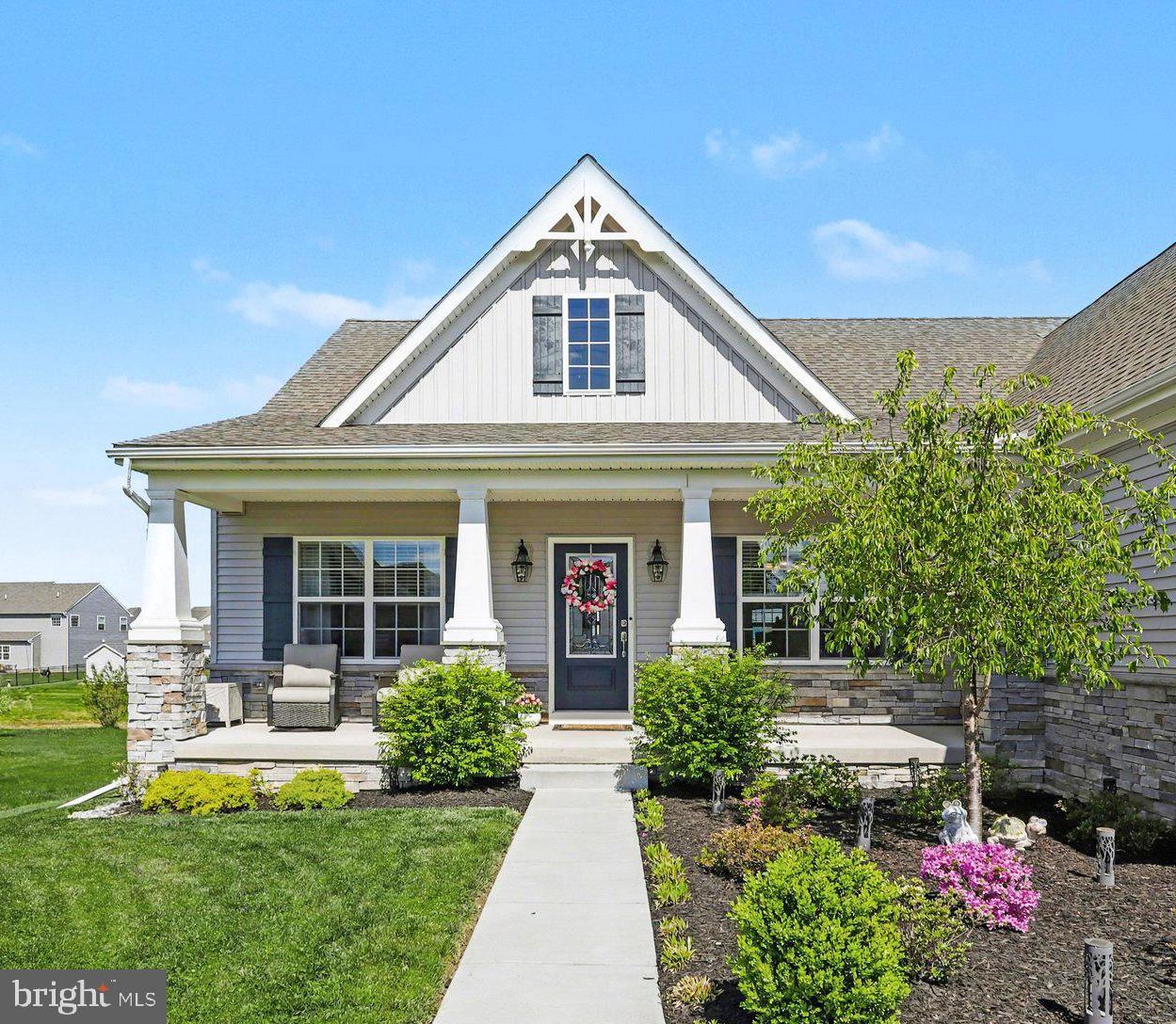 HAMILTON'S OVERLOOK - Residential