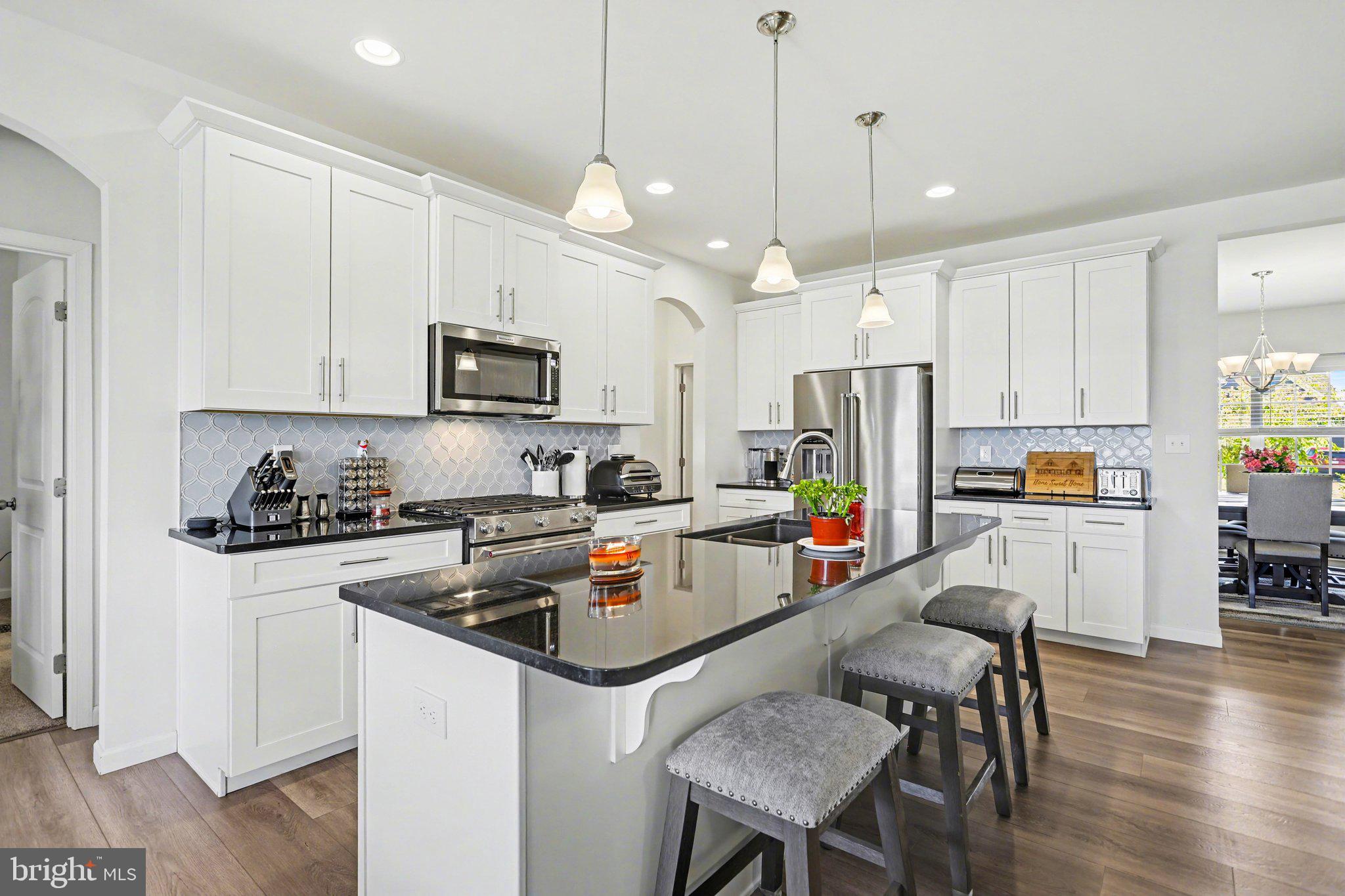 HAMILTON'S OVERLOOK - Residential