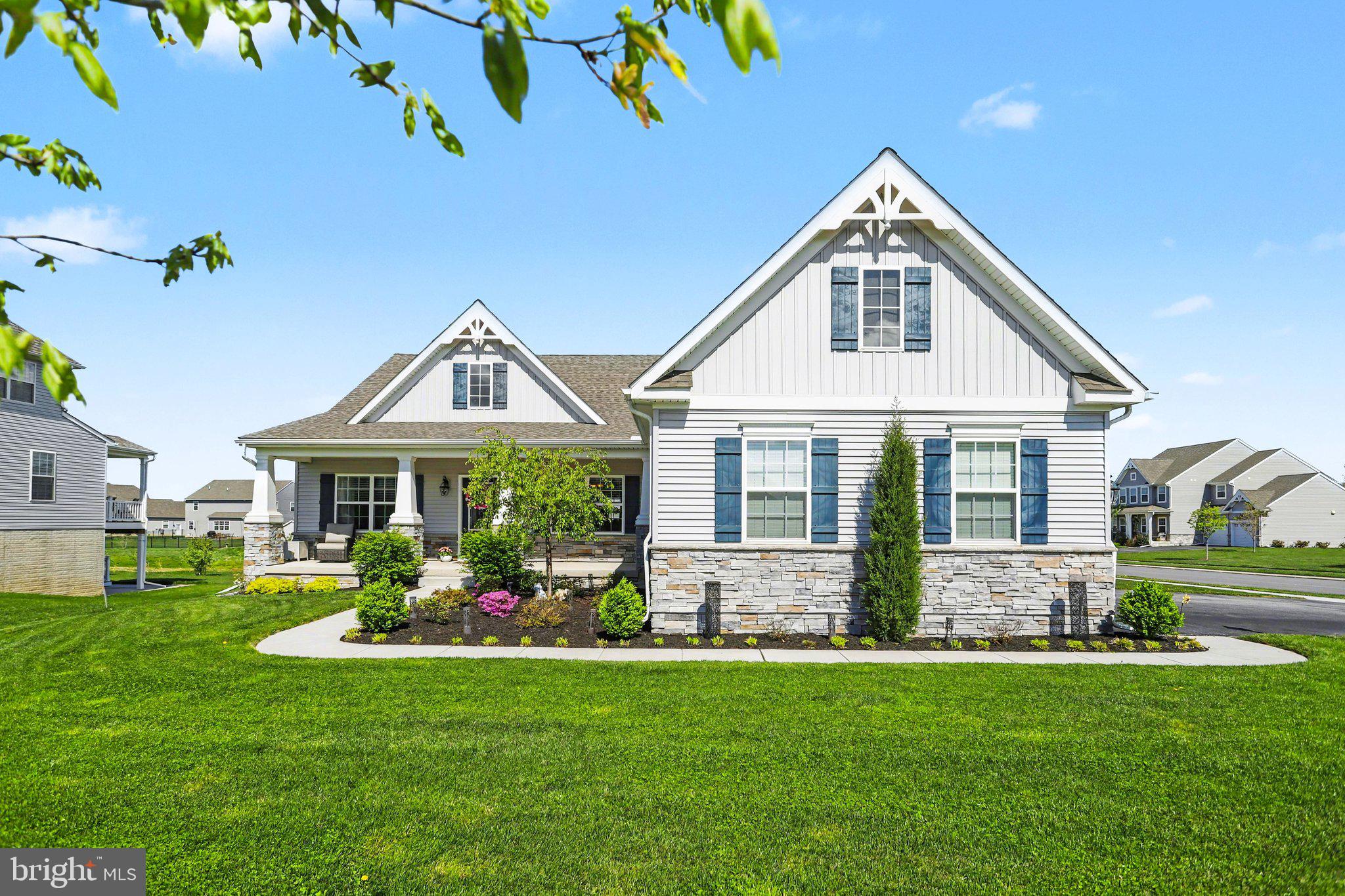 HAMILTON'S OVERLOOK - Residential