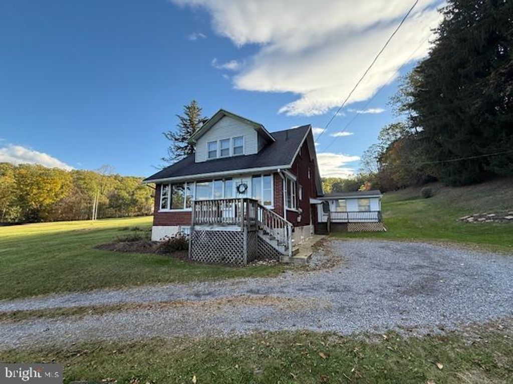 Photo of 142 Cashman Road, ALTOONA, PA 16601 (MLS # PABR2015828)