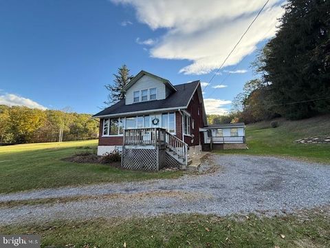 142 CASHMAN ROAD ALTOONA PA 16601