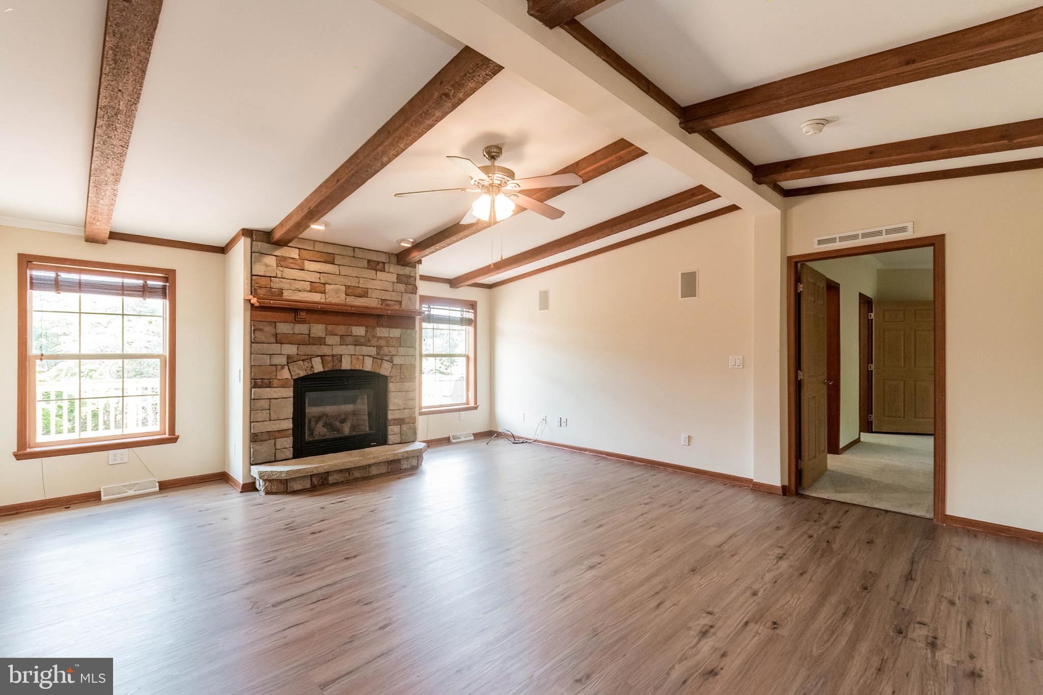 RED BARN - Residential