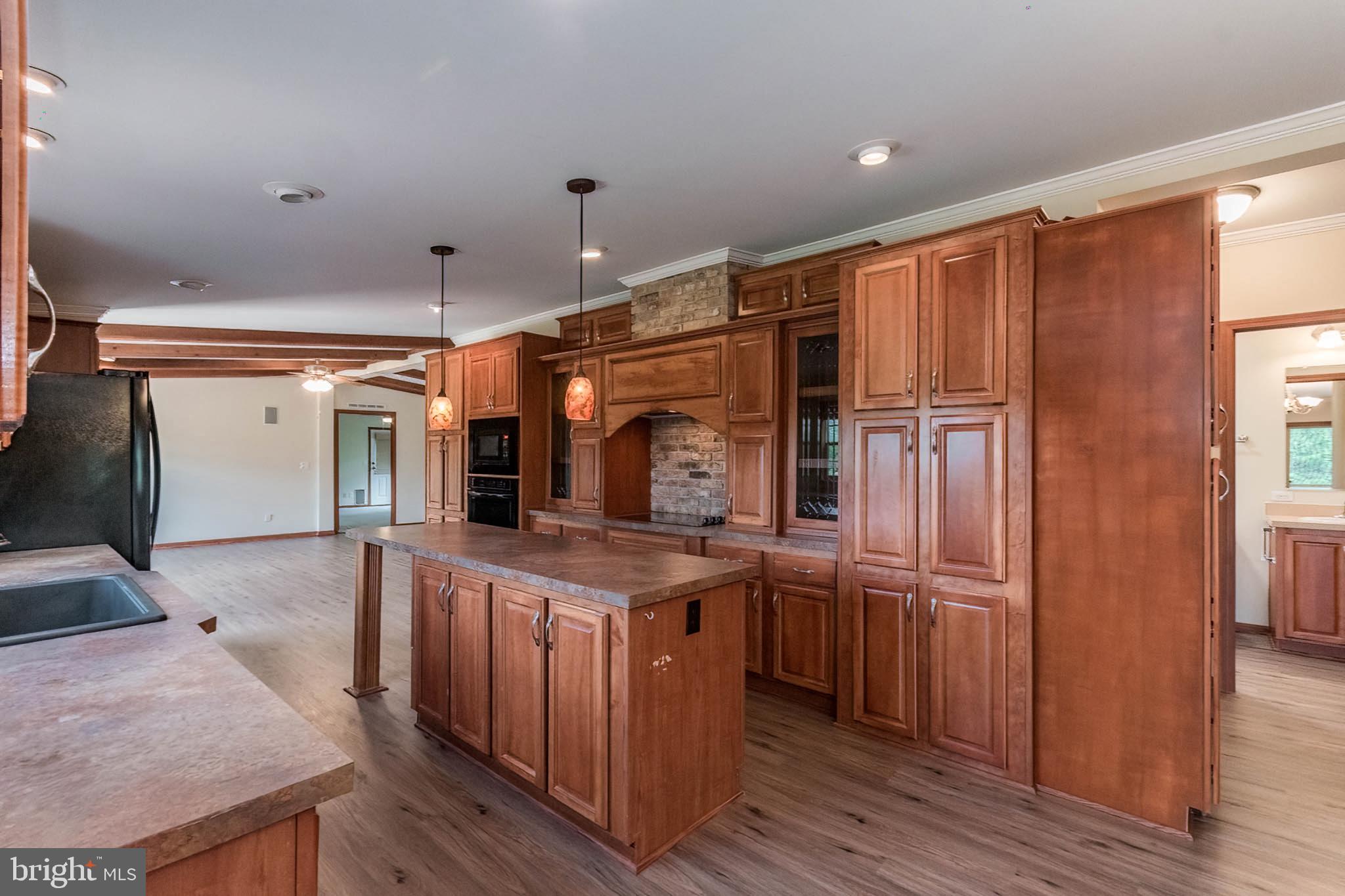 RED BARN - Residential