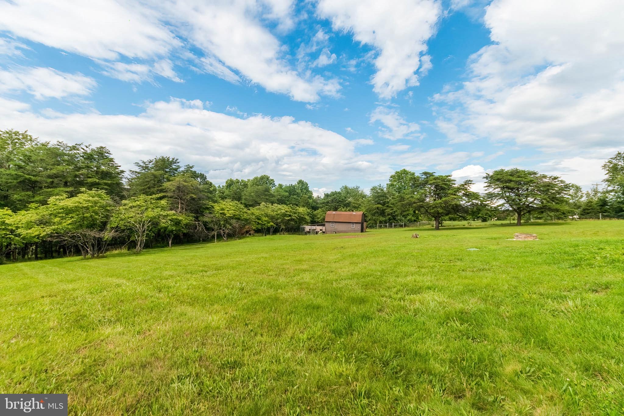 RED BARN - Residential