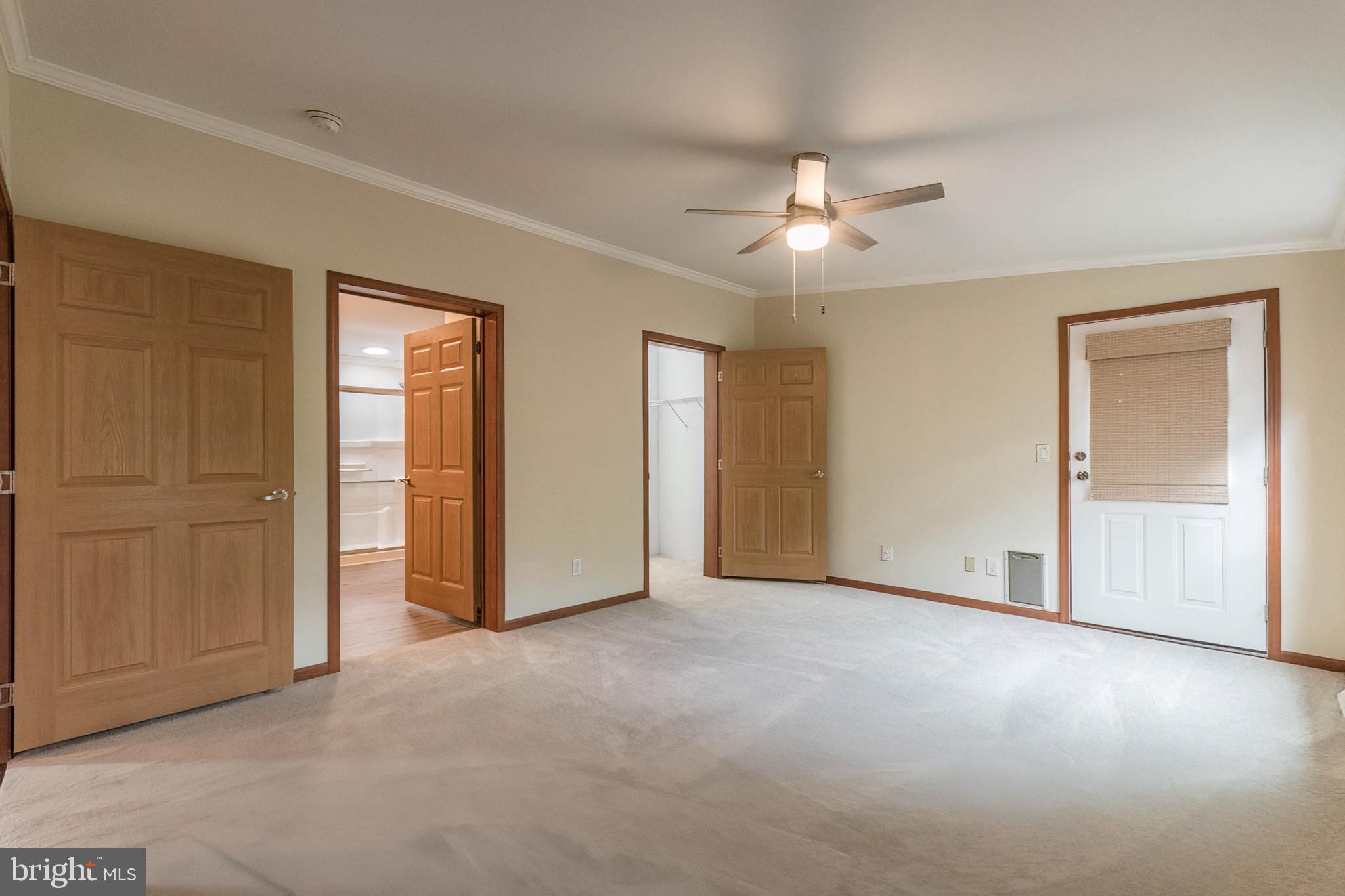 RED BARN - Residential