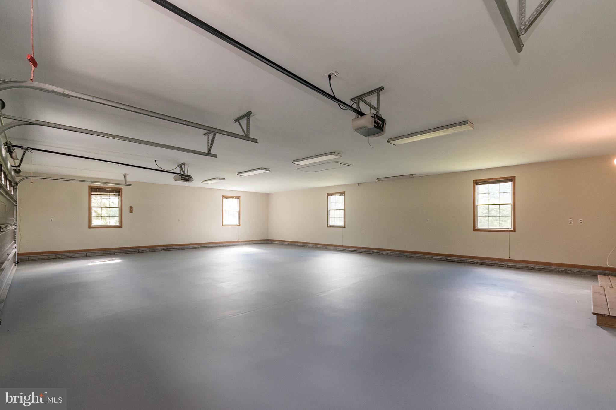 RED BARN - Residential