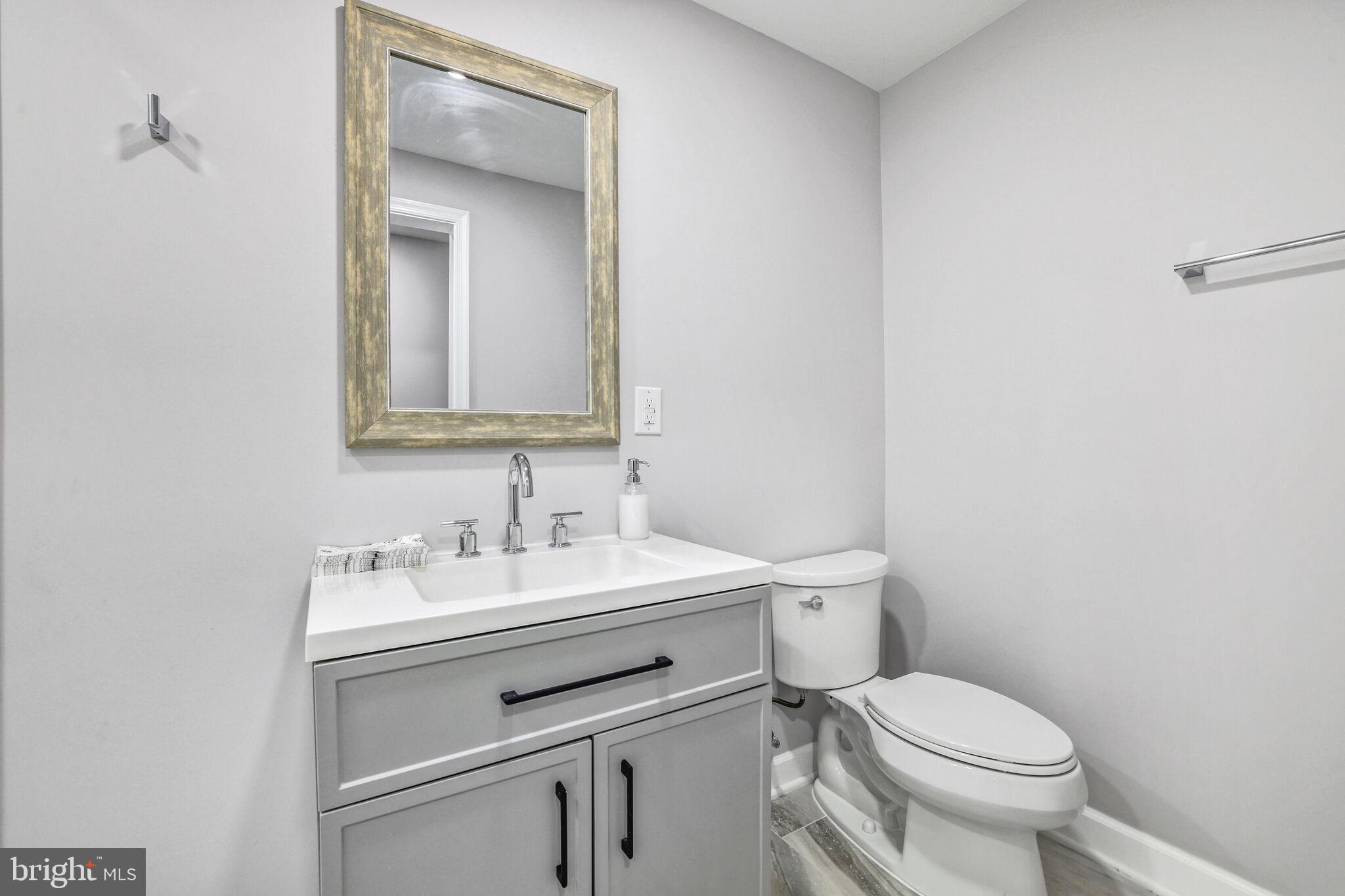 LAKE POTOMAC - Residential