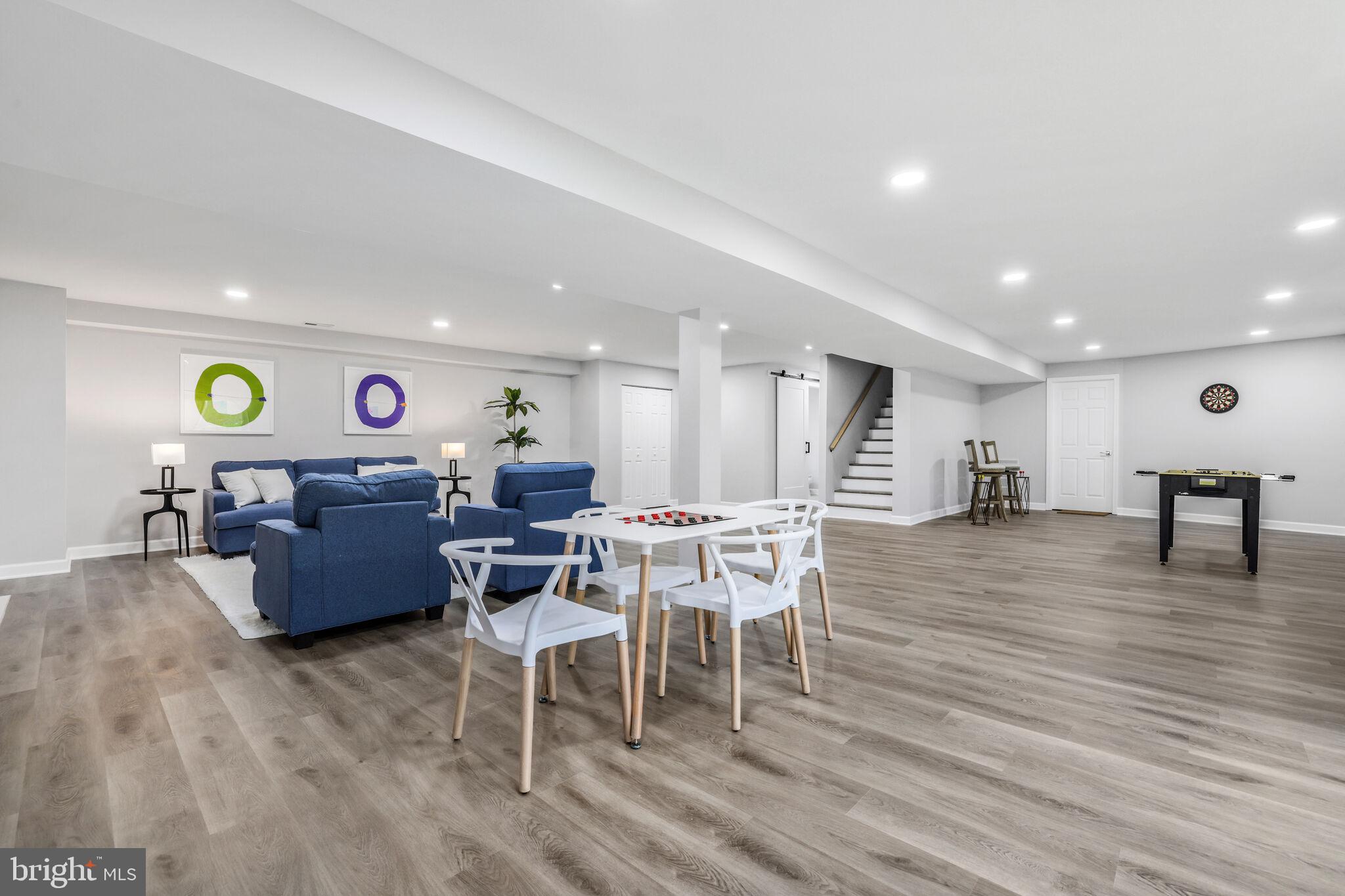 LAKE POTOMAC - Residential