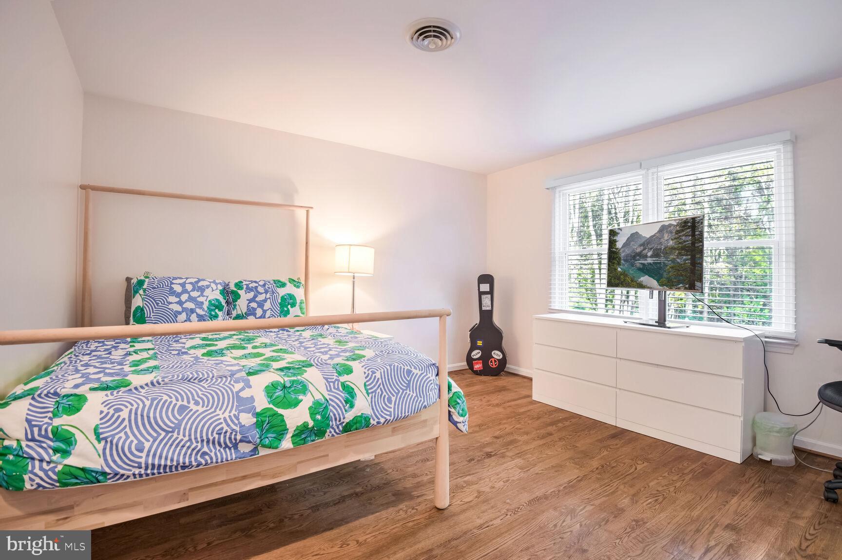 LAKE POTOMAC - Residential