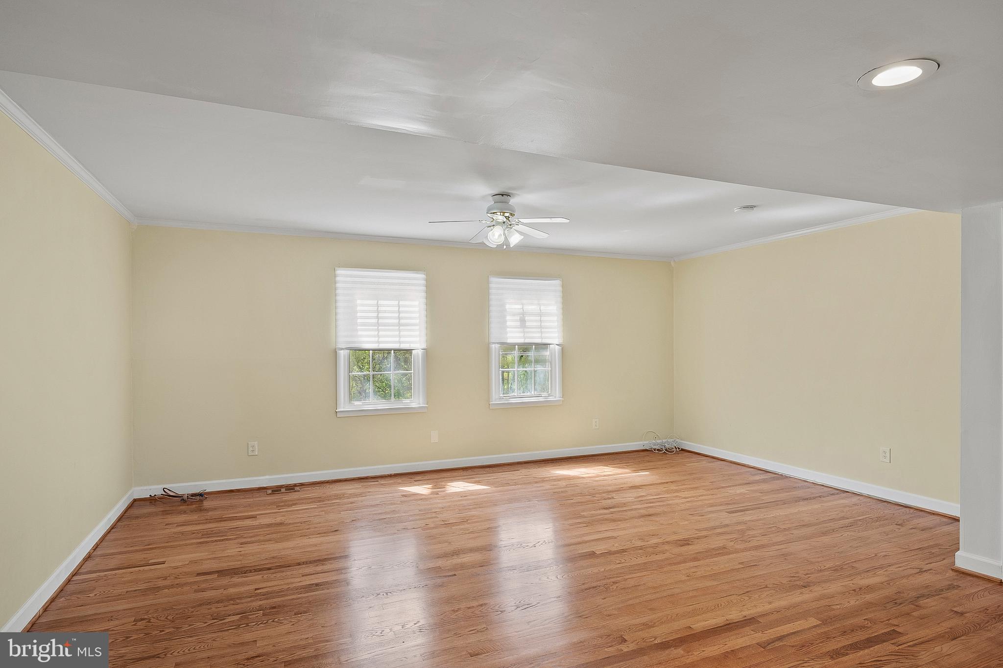 CROFTON SQUARE - Residential